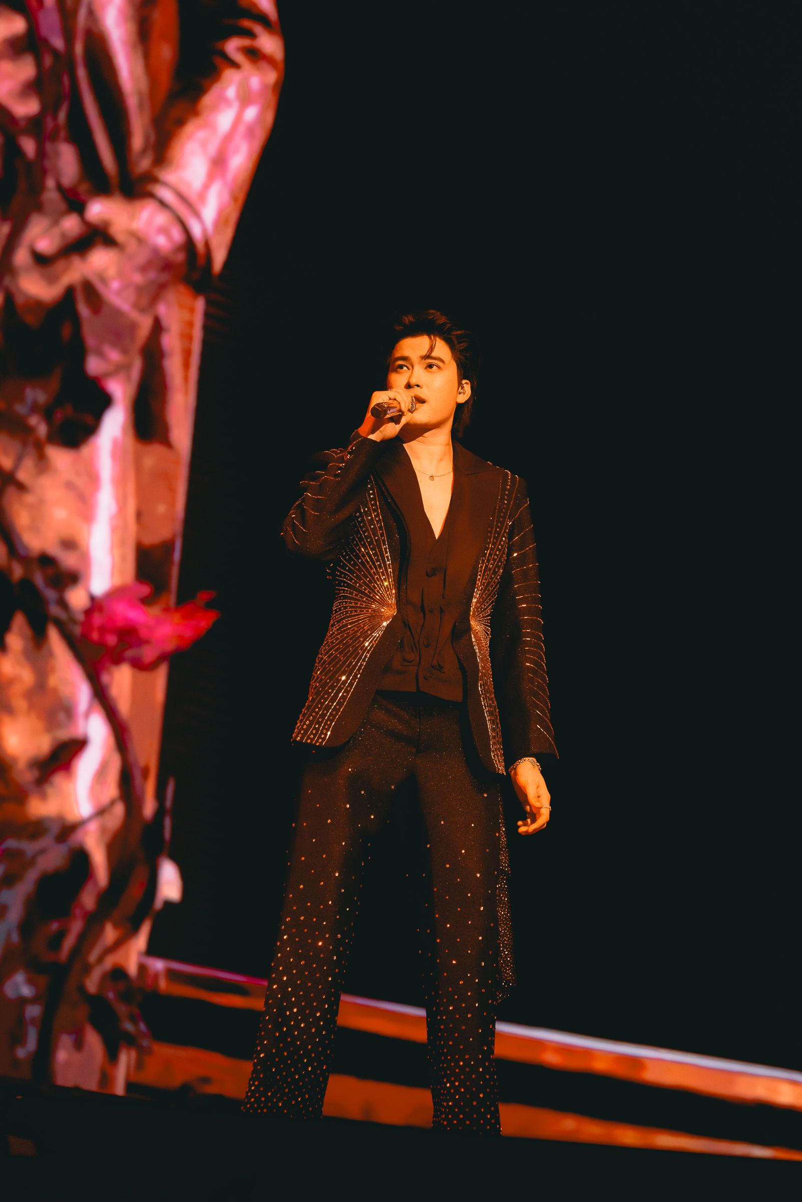 CLUB 30 CONCERT 18 ประมวลบรรยากาศ CLUB 30 CONCERT คอนเสิร์ตแห่งประวัติศาสตร์ ที่สุดแห่งปี 2026 กับ 5 ศิลปินเพื่อนรักวัยสามสิบ