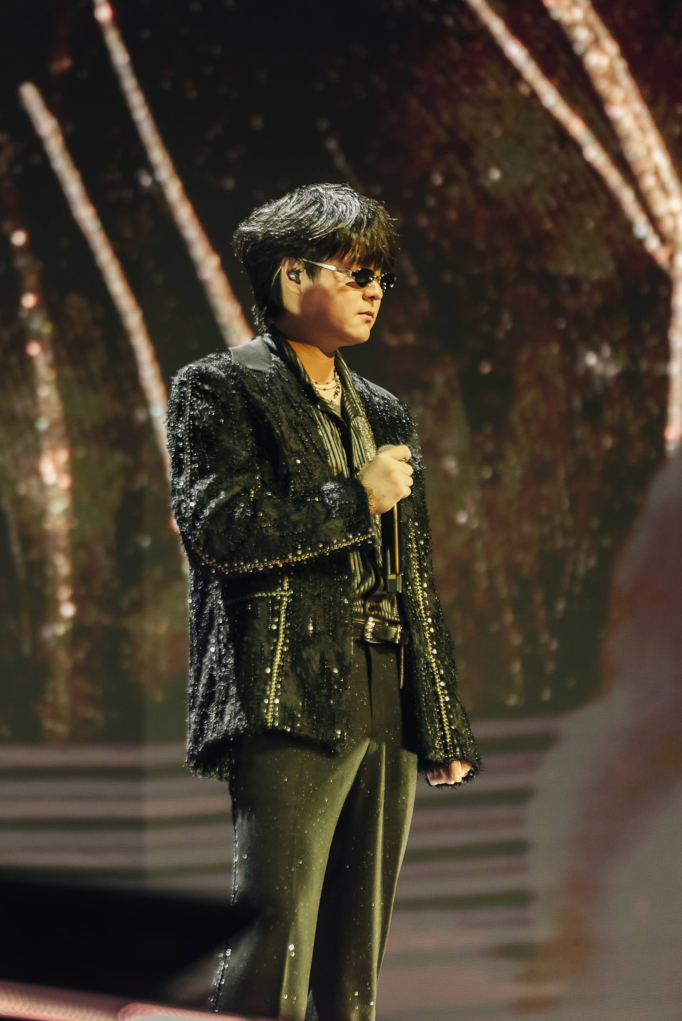 CLUB 30 CONCERT 44 ประมวลบรรยากาศ CLUB 30 CONCERT คอนเสิร์ตแห่งประวัติศาสตร์ ที่สุดแห่งปี 2026 กับ 5 ศิลปินเพื่อนรักวัยสามสิบ