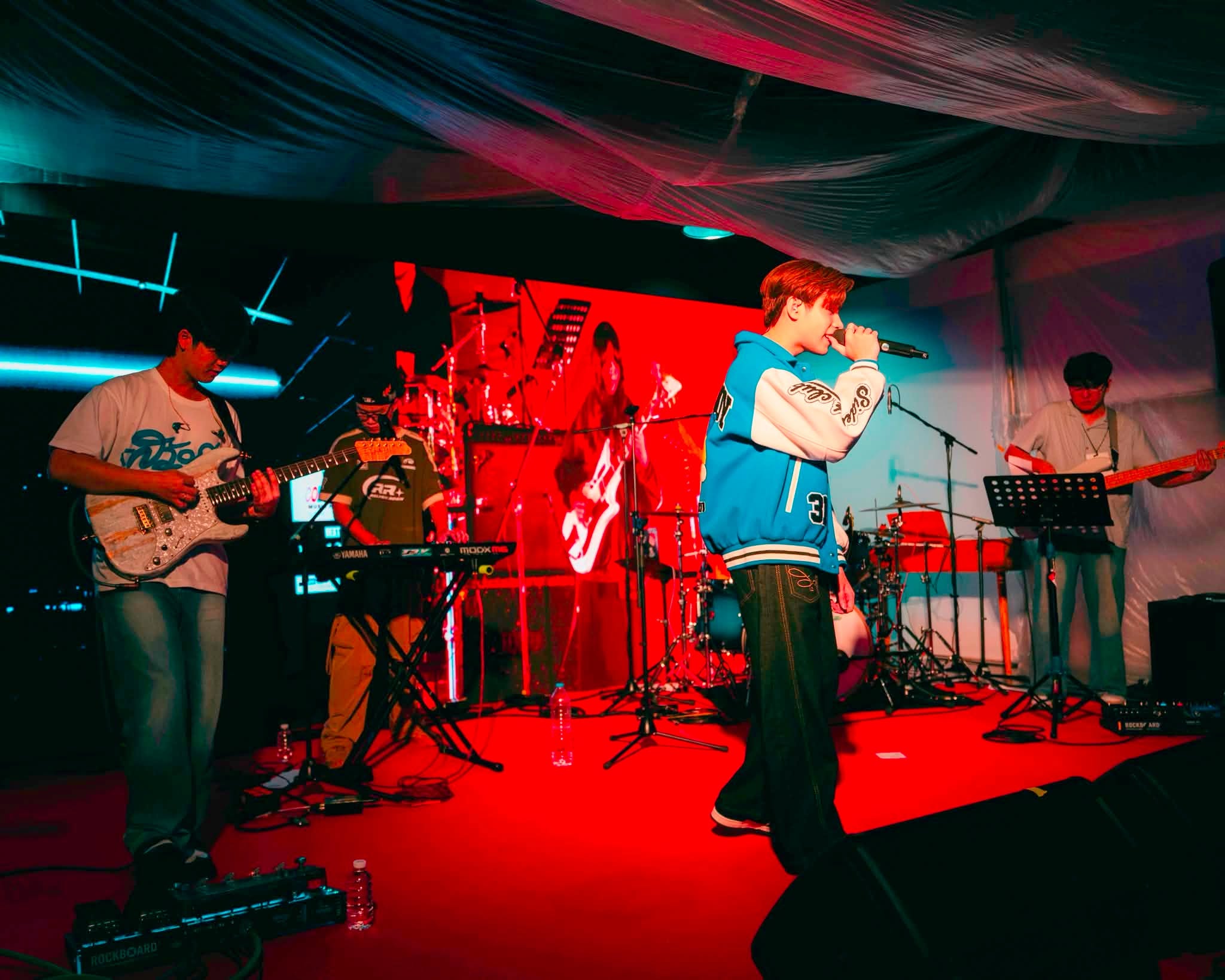 ภาพบรรยากาศความสนุกใน COLORISTS MUSIC FESTIVAL ครั้งที่ 5 ศิลปิน 20 วง จุใจทั้งวัน 56 COLORISTS MUSIC FESTIVAL 5 57 ภาพบรรยากาศความสนุกใน COLORISTS MUSIC FESTIVAL ครั้งที่ 5 ศิลปิน 20 วง จุใจทั้งวัน