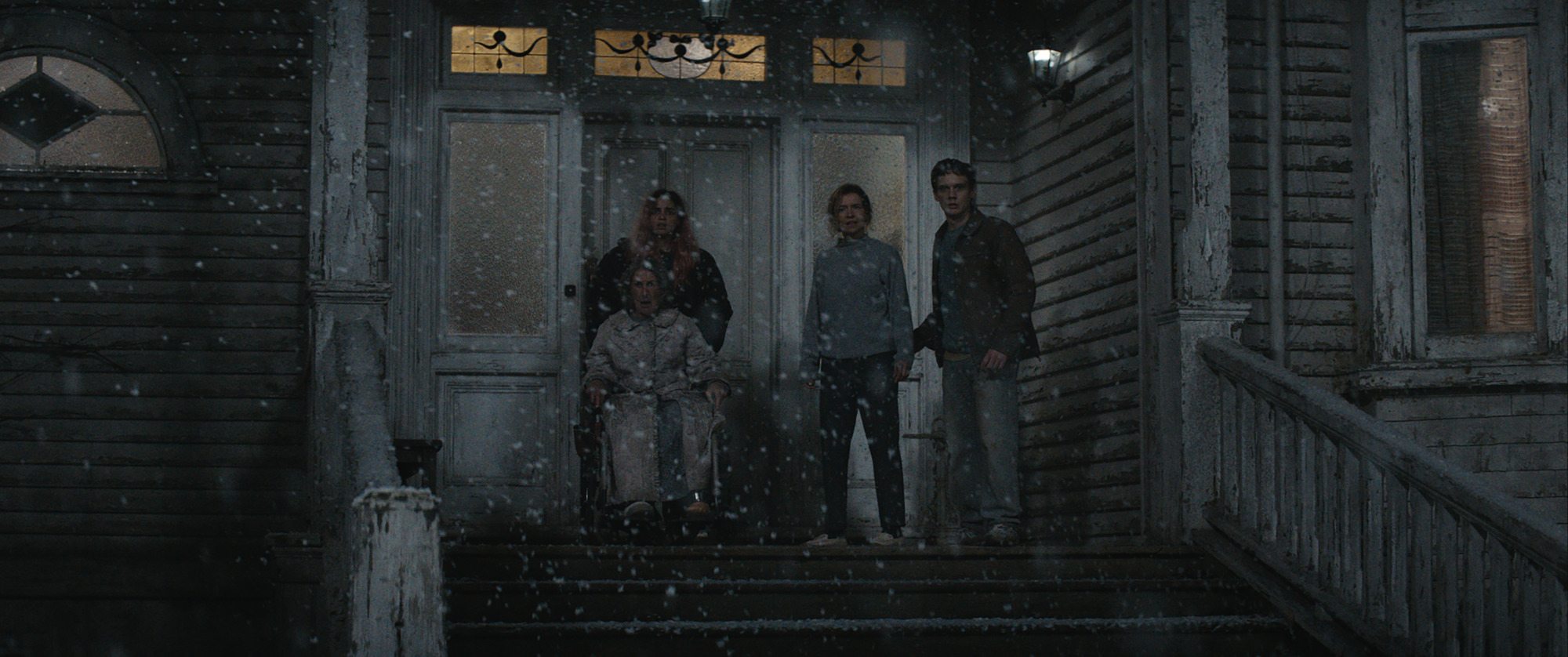 EVIL DEAD BURN 9 เจาะลึกเบื้องหลังความสยองขวัญระดับตำนานใน "EVIL DEAD BURN ผีอมตะแผดเผา"
