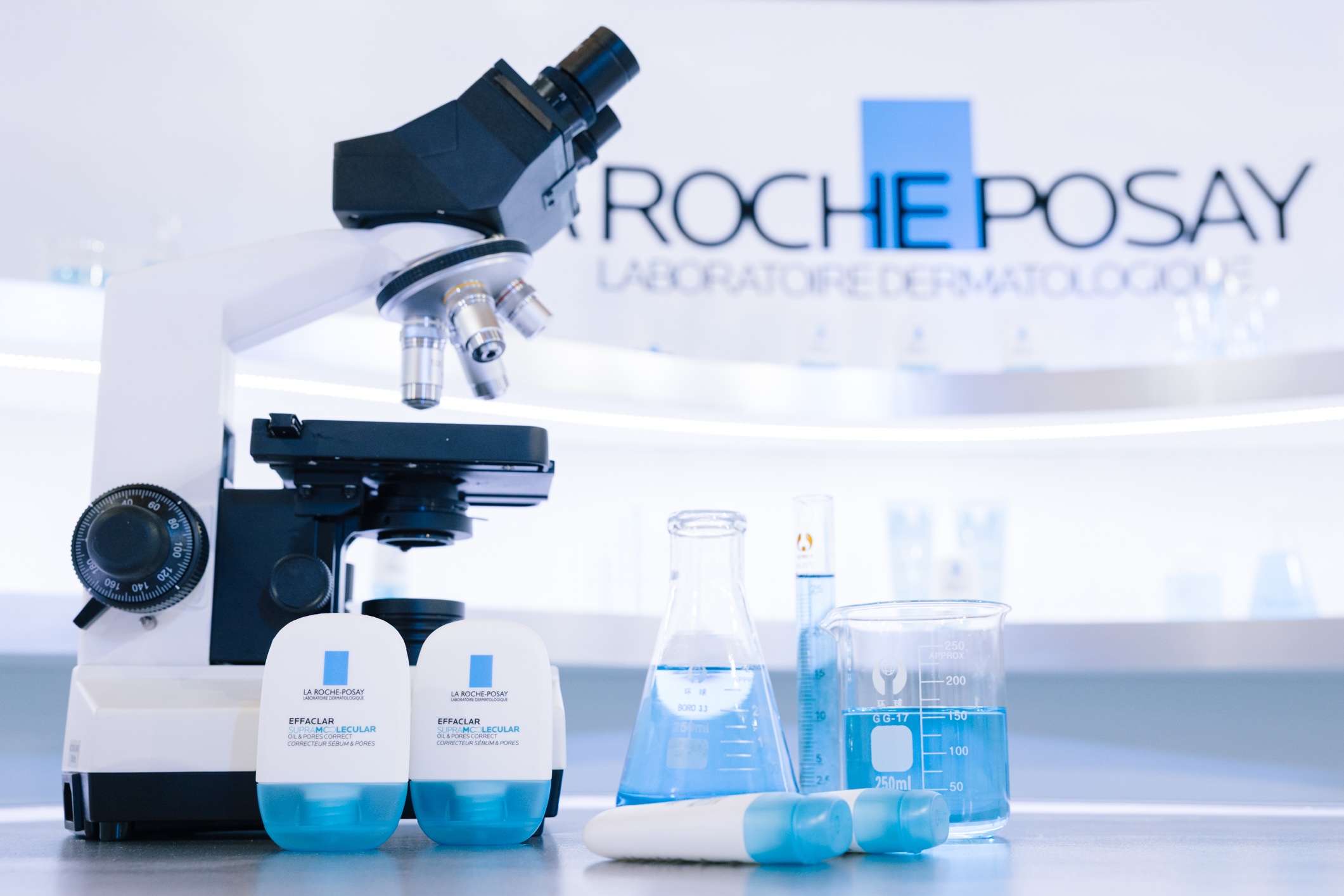 นานิ-ซี พร้อม Avocean นัทฮง และ แอลม่อนโปรเกรส ส่งความฟินในอีเวนต์ La Roche-Posay เปิดตัว "Effaclar Supramolecular Oil & Pores Correct" 26 Effaclar Supramolecular Oil Pores Correct 2 นานิ-ซี พร้อม Avocean นัทฮง และ แอลม่อนโปรเกรส ส่งความฟินในอีเวนต์ La Roche-Posay เปิดตัว "Effaclar Supramolecular Oil & Pores Correct"