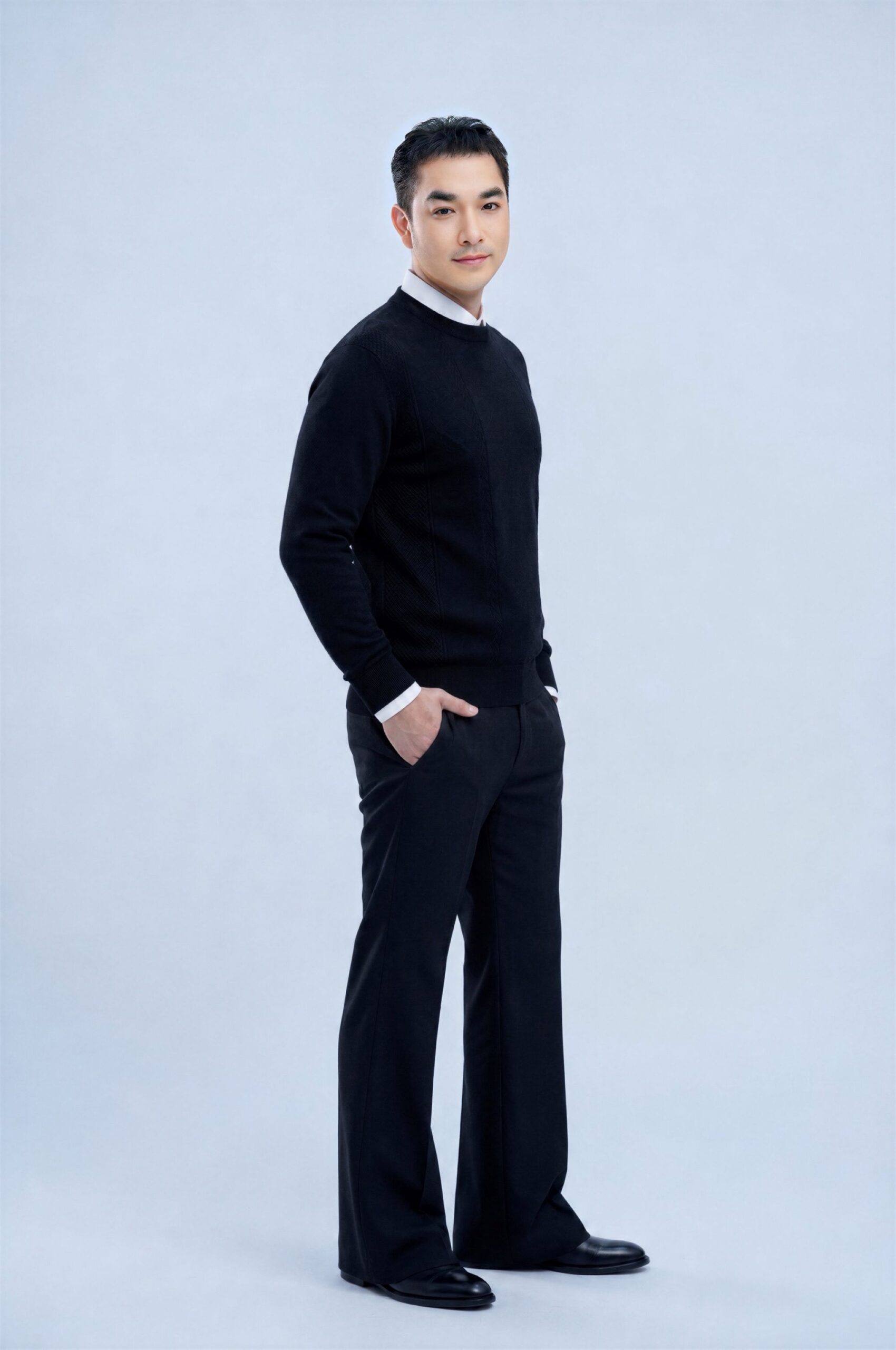 JAMES ฝุ่นอวกาศ 01 0 scaled “เจมส์ เรืองศักดิ์” คัมแบคอัลบั้มใหม่ในรอบ 20 ปี ส่ง “ฝุ่นอวกาศ” ซิงเกิล2 จากอัลบั้ม “Present Tense ปัจจุบันกาล”