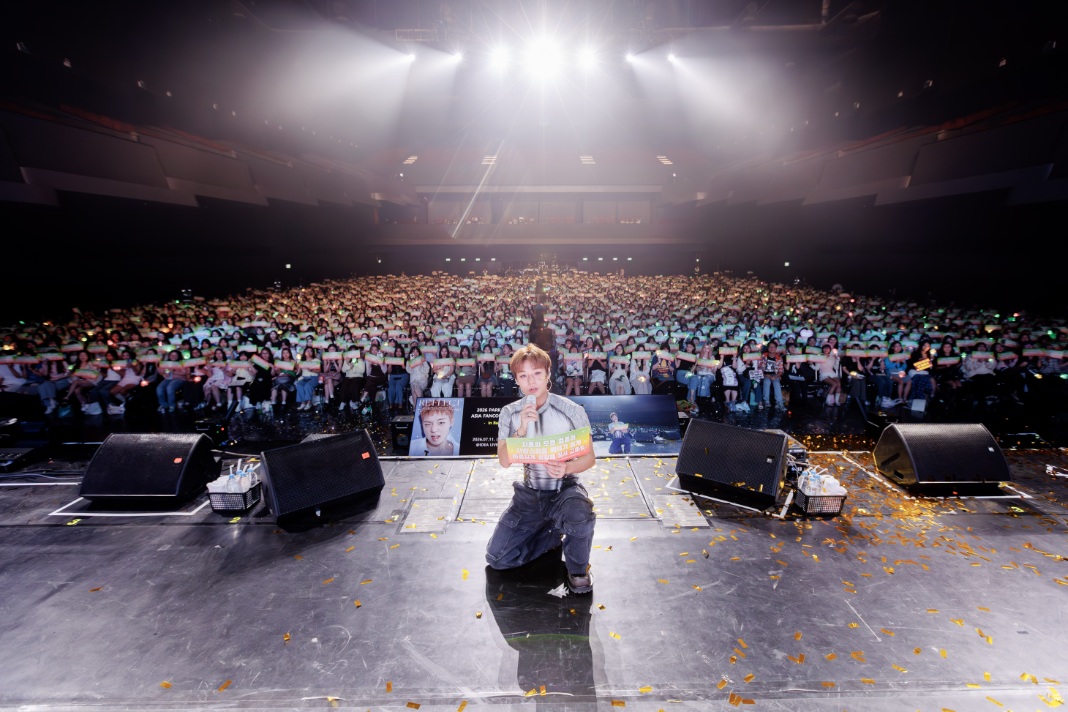 PJHinBKK 14 “พัค จีฮุน” เสิร์ฟโมเมนต์ฟิน แฟนคอนฯ ในรอบ 6 ปี “2026 PARK JI HOON ASIA FANCON [RE:FLECT] in BANGKOK”