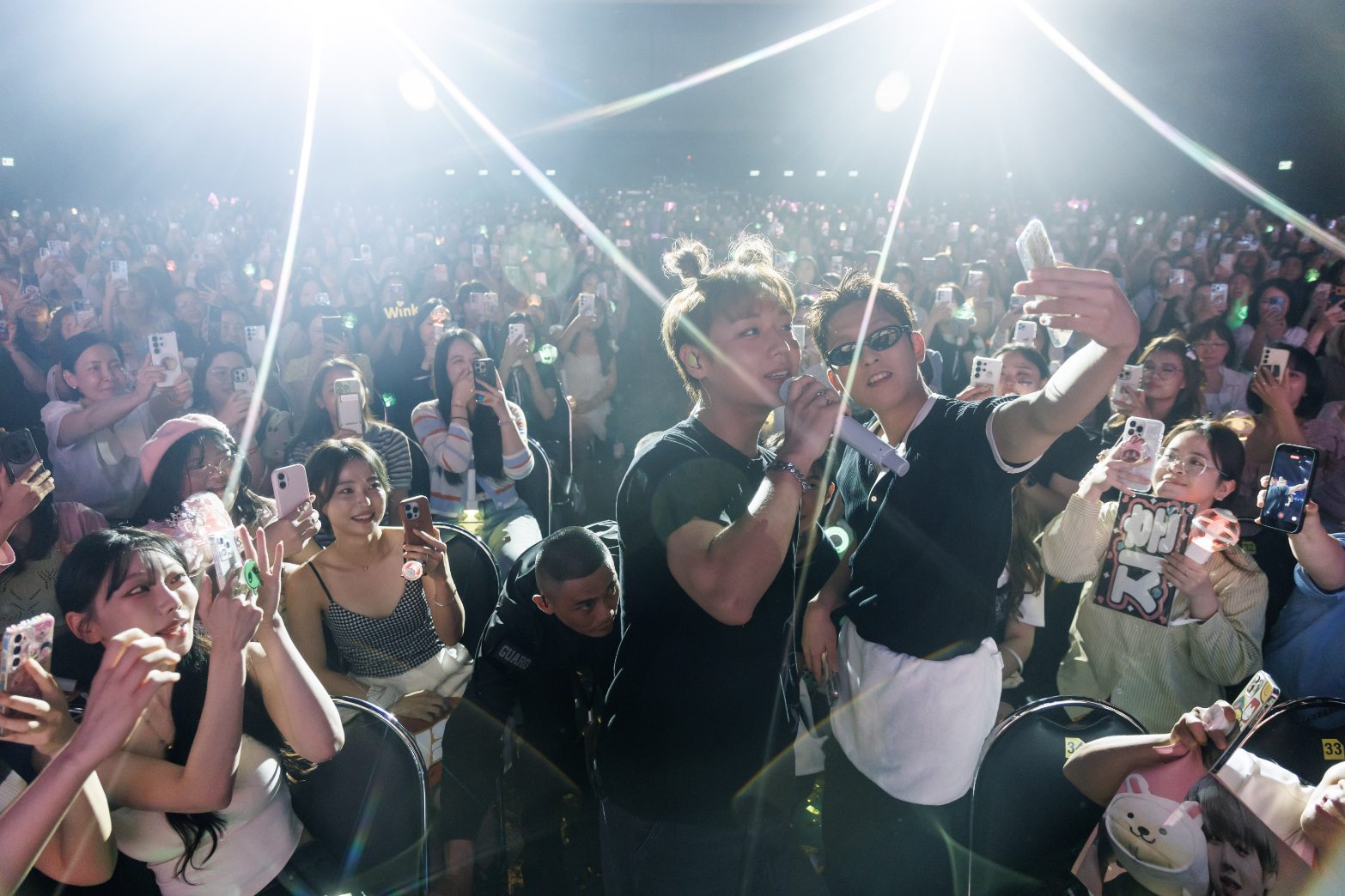 PJHinBKK 15 “พัค จีฮุน” เสิร์ฟโมเมนต์ฟิน แฟนคอนฯ ในรอบ 6 ปี “2026 PARK JI HOON ASIA FANCON [RE:FLECT] in BANGKOK”