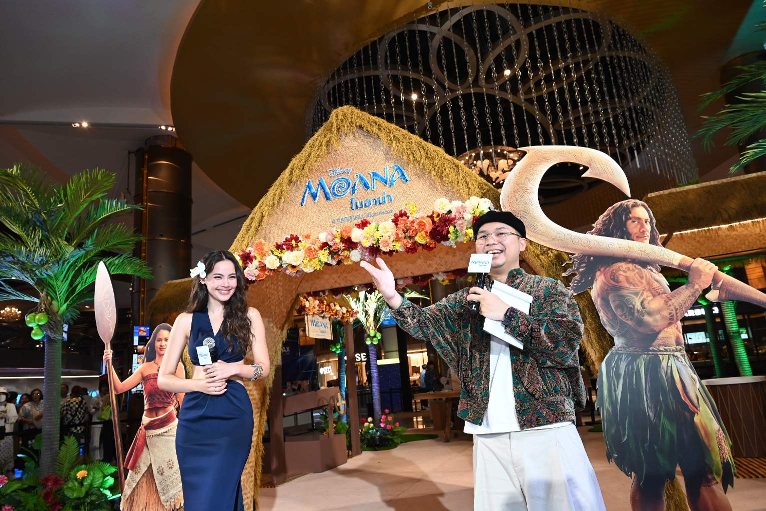 PhotoPictureResizerDisneys Moana Thailand Gala Premiere 21 พาทัวร์งานเปิดตัว “Disney's Moana โมอาน่า” เนรมิตพารากอนเป็นเกาะโมทูนุย “ญาญ่า” นำทีมชวนแฟน ๆ ออกเรือ 9 ก.ค. นี้ 