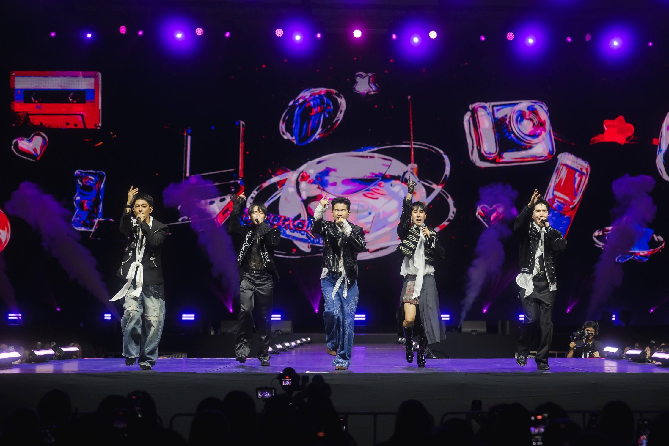 SpectacleConcert2 120 รวมบรรยากาศฟินทุกโมเมนต์ SPECTACLE CONCERT 2 : THE UNSTOPPABLE