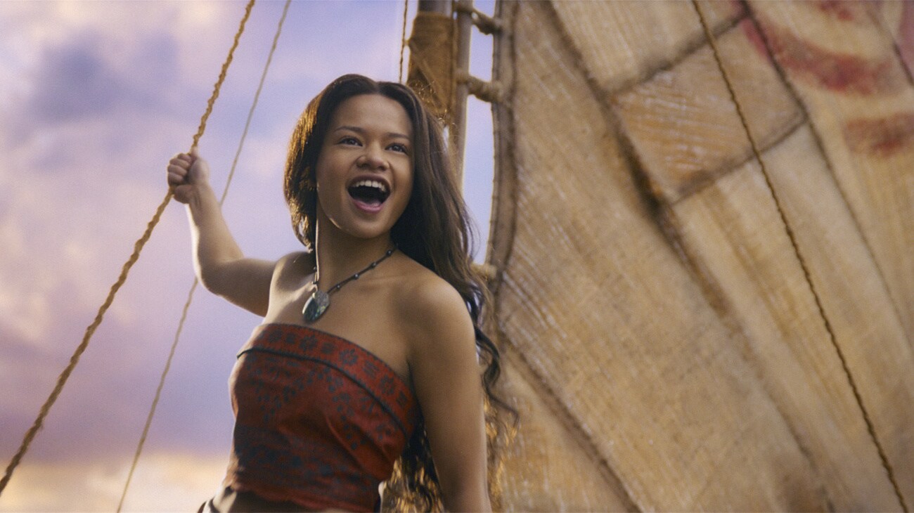 g studio moanateaser trailerposter still 05 e13037d1 1 เซอร์ไพรส์! ญาญ่า กระทบไหล่ Dwayne Johnson และ Catherine Laga'aia ก่อนพาแฟน ๆ ออกผจญภัยใน “Disney’s Moana โมอาน่า”