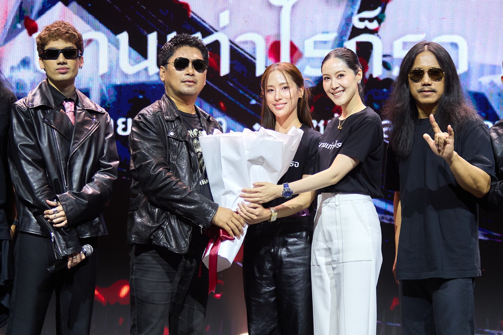 “30 ปี LOSO นานเท่าไรก็รอ” คอนเสิร์ตใหญ่แห่งปี 21 พฤศจิกายน 2569 ณ ราชมังคลากีฬาสถาน 14 คุณเสกและผู้จัด SL Global “30 ปี LOSO นานเท่าไรก็รอ” คอนเสิร์ตใหญ่แห่งปี 21 พฤศจิกายน 2569 ณ ราชมังคลากีฬาสถาน