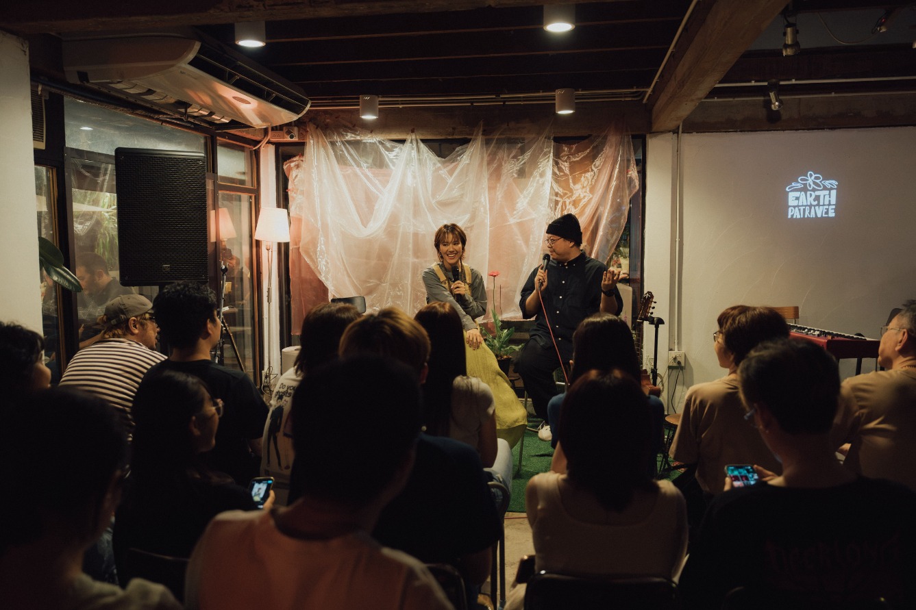 ภาพบรรยากาศงาน Heart is Home Listening Party Earth Patravee 1 Earth Patravee เปิดบ้านของหัวใจผ่านอัลบั้ม “Heart is Home” พร้อมประกาศคอนเสิร์ตเดี่ยวเต็มรูปแบบ 19 กันยายน 2569