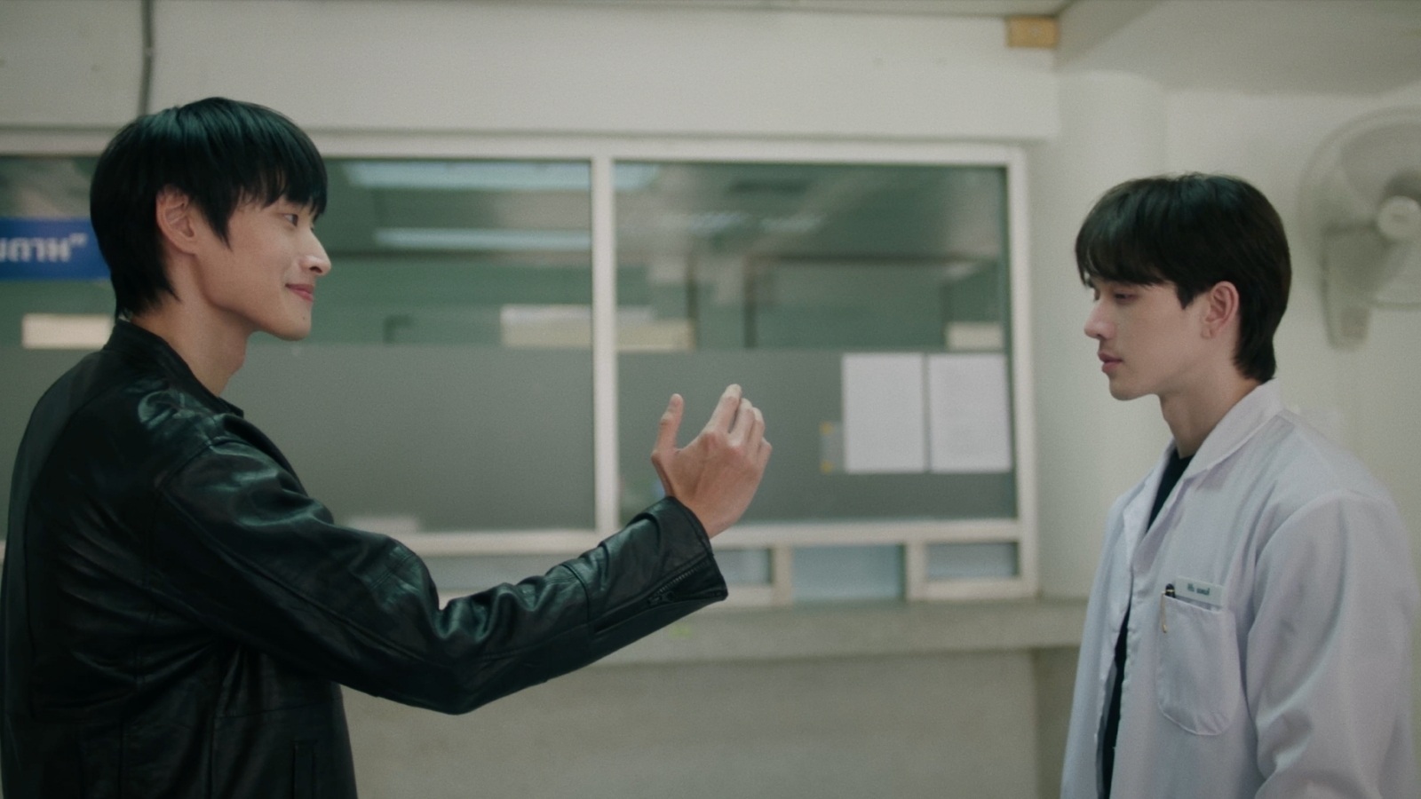 1 “บอส-ตงตง” แท็กทีม “เต้ย-ภูมิ” ชวนแฟน ๆ ร่วมไขคดีเพลิงไหม้ปริศนาใน WeTV Original “NOUR The Series” (นูร์)