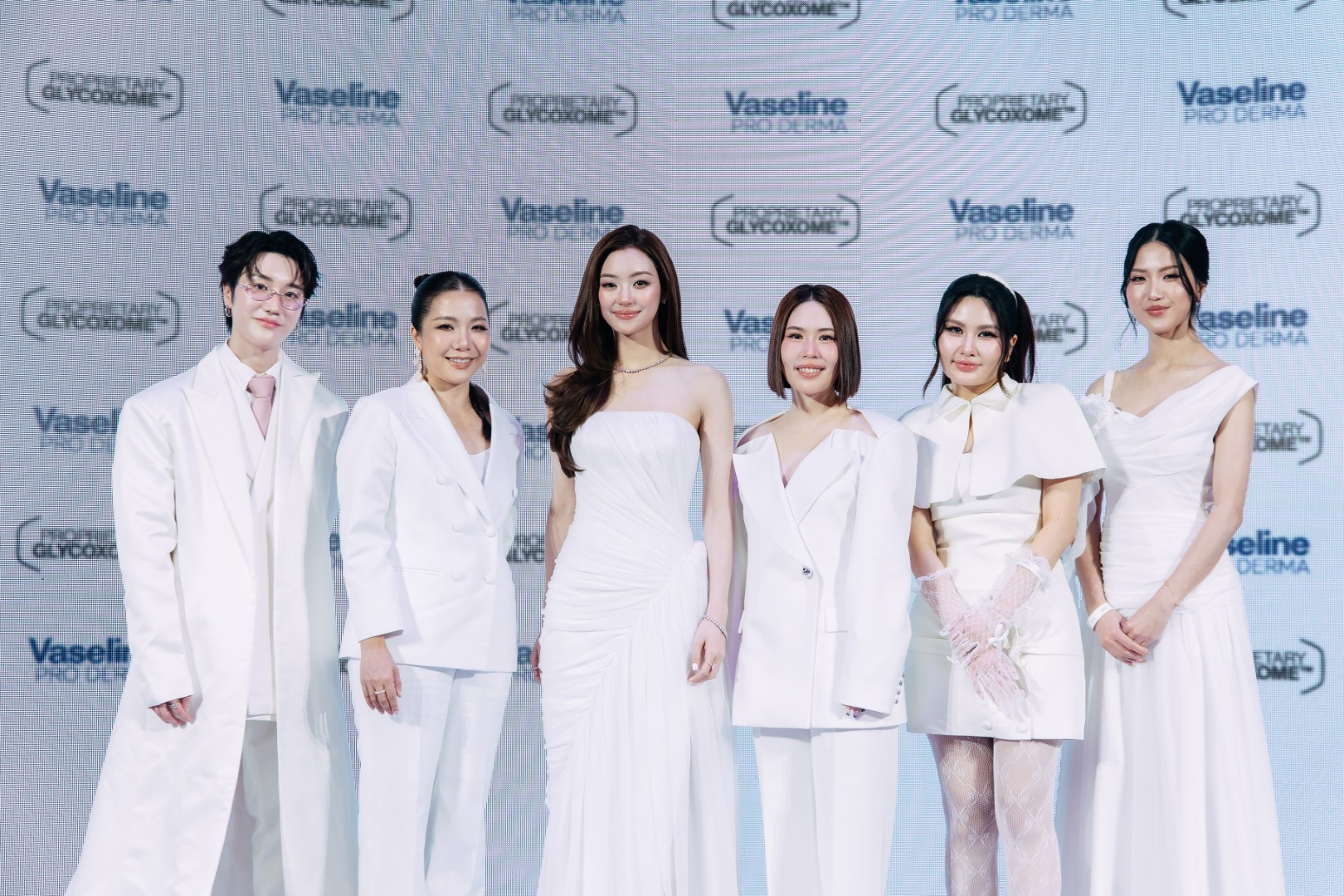 “หมิว-ณัชชา” ขึ้นแท่น VASELINE® THAILAND PRESENTER ร่วมเปิดตัว VASELINE® PRO DERMA MELASMA REPAIR 1 1172681 0 “หมิว-ณัชชา” ขึ้นแท่น VASELINE® THAILAND PRESENTER ร่วมเปิดตัว VASELINE® PRO DERMA MELASMA REPAIR
