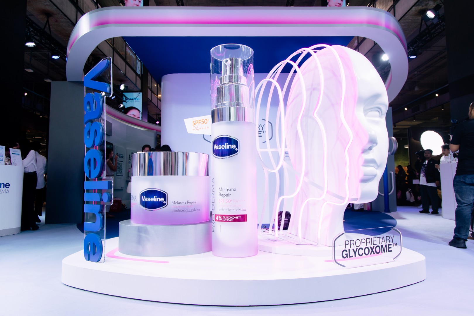 1172692 0 “หมิว-ณัชชา” ขึ้นแท่น VASELINE® THAILAND PRESENTER ร่วมเปิดตัว VASELINE® PRO DERMA MELASMA REPAIR