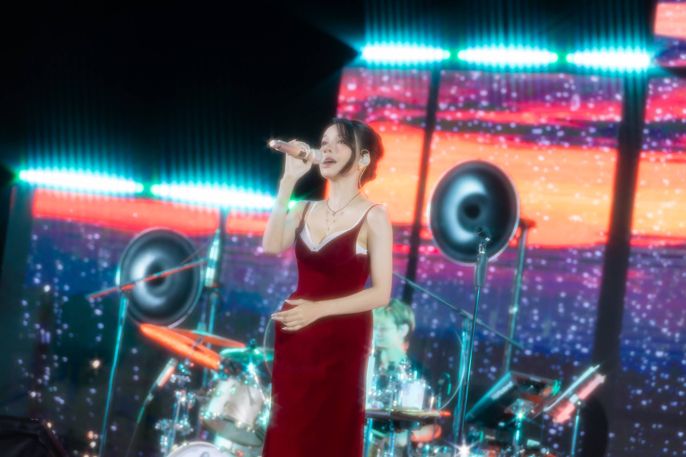 “โบกี้ไลอ้อน - ว่านวันวาน” พ่นไฟสนั่นฮอลล์ ซึ้งน้ำตาแตกใน COVER NIGHT LIVE : MOONLIGHT LOUNGE 14 1786019969278 “โบกี้ไลอ้อน - ว่านวันวาน” พ่นไฟสนั่นฮอลล์ ซึ้งน้ำตาแตกใน COVER NIGHT LIVE : MOONLIGHT LOUNGE