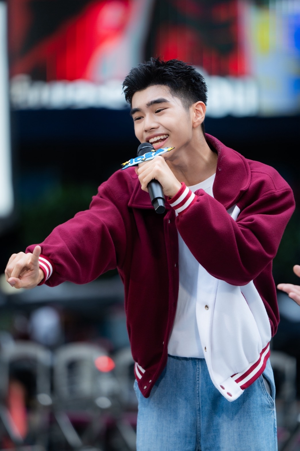 1787593453962 สยามดิสคัฟเวอรี่แทบแตก !! “CLASS CRUSH CRISIS” แท็กทีมโชว์ Busking#2 ยกก๊วนมาปล่อยพลังสดใสเต็มพิกัด! ก่อนนับถอยหลังสู่ FINAL EPISODE