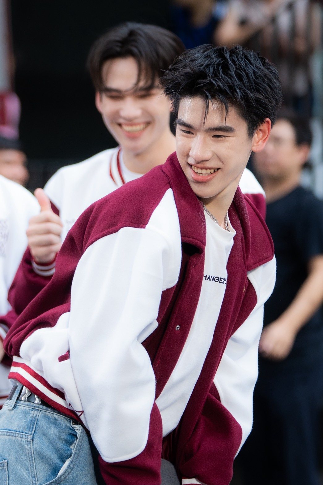 1787593460234 สยามดิสคัฟเวอรี่แทบแตก !! “CLASS CRUSH CRISIS” แท็กทีมโชว์ Busking#2 ยกก๊วนมาปล่อยพลังสดใสเต็มพิกัด! ก่อนนับถอยหลังสู่ FINAL EPISODE