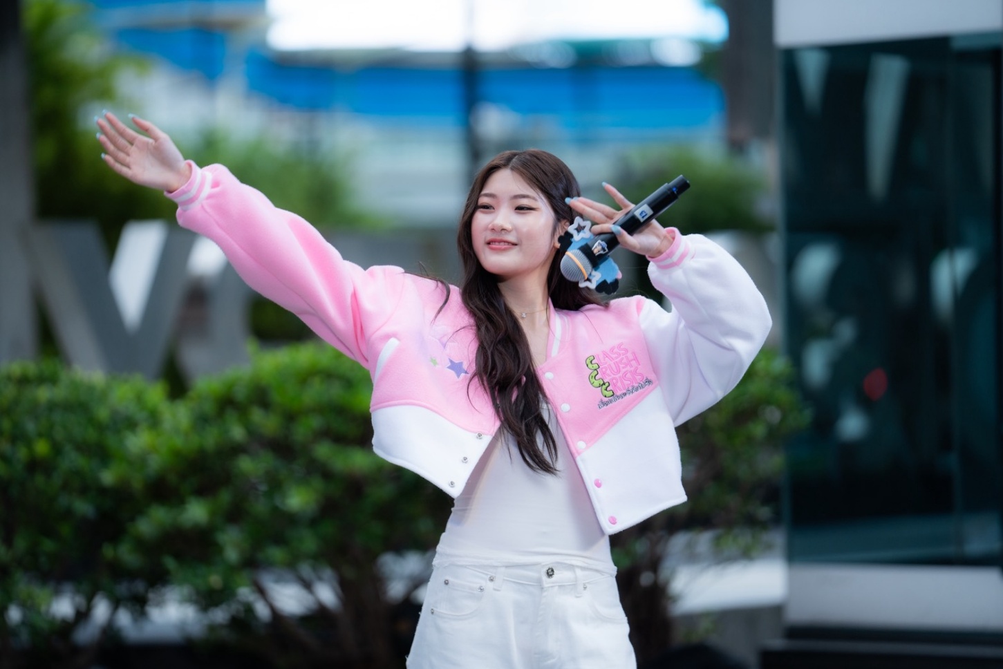 1787593461082 สยามดิสคัฟเวอรี่แทบแตก !! “CLASS CRUSH CRISIS” แท็กทีมโชว์ Busking#2 ยกก๊วนมาปล่อยพลังสดใสเต็มพิกัด! ก่อนนับถอยหลังสู่ FINAL EPISODE
