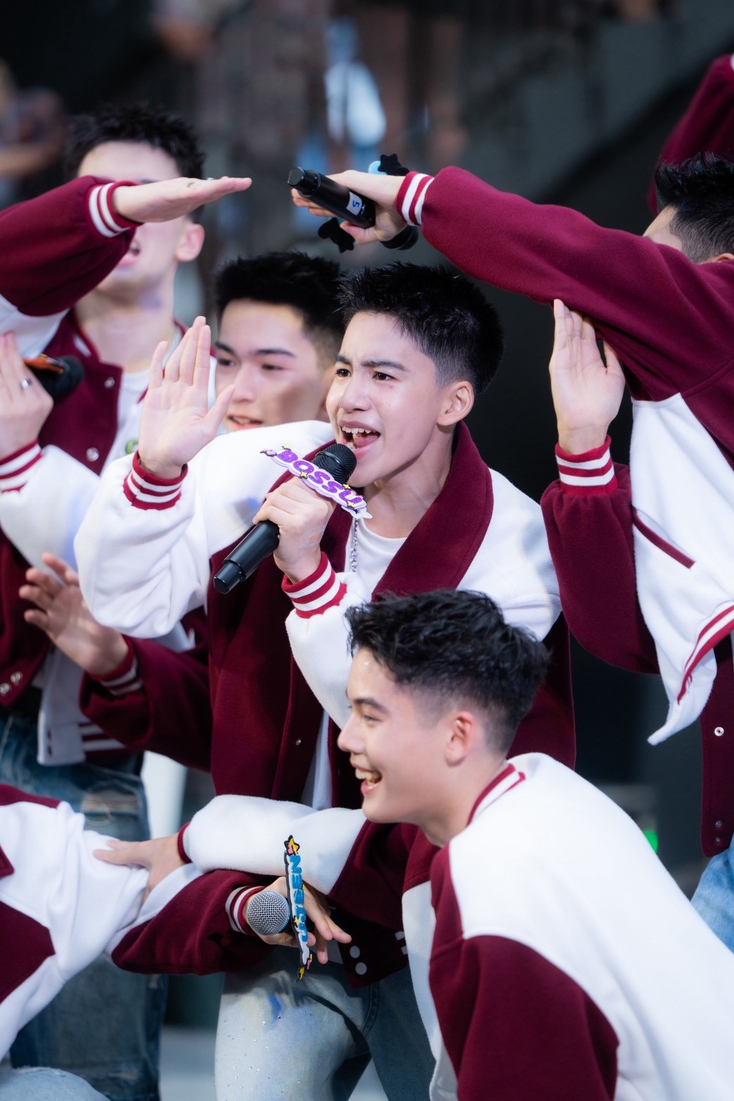 1787593466682 สยามดิสคัฟเวอรี่แทบแตก !! “CLASS CRUSH CRISIS” แท็กทีมโชว์ Busking#2 ยกก๊วนมาปล่อยพลังสดใสเต็มพิกัด! ก่อนนับถอยหลังสู่ FINAL EPISODE