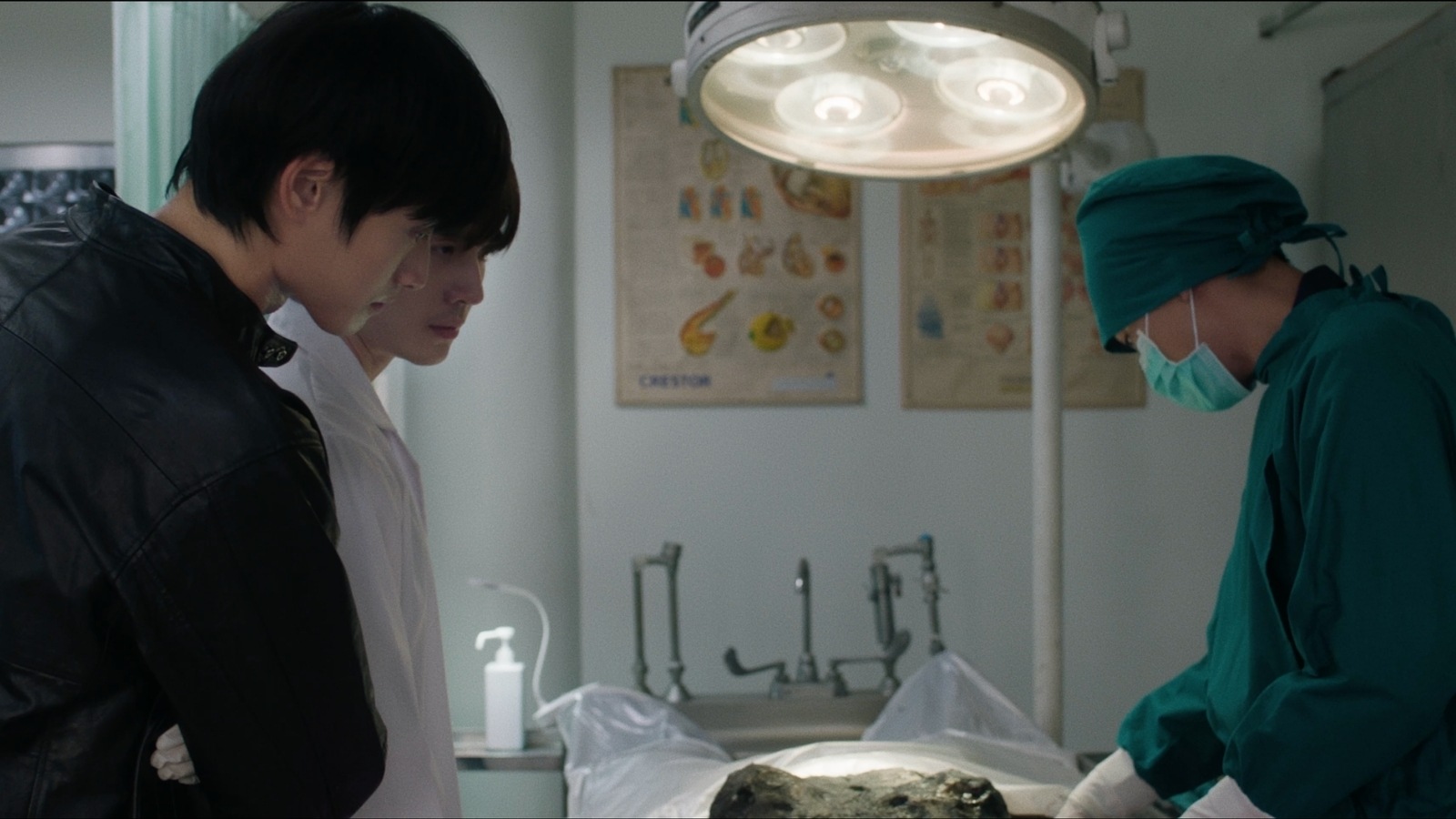7 “บอส-ตงตง” แท็กทีม “เต้ย-ภูมิ” ชวนแฟน ๆ ร่วมไขคดีเพลิงไหม้ปริศนาใน WeTV Original “NOUR The Series” (นูร์)