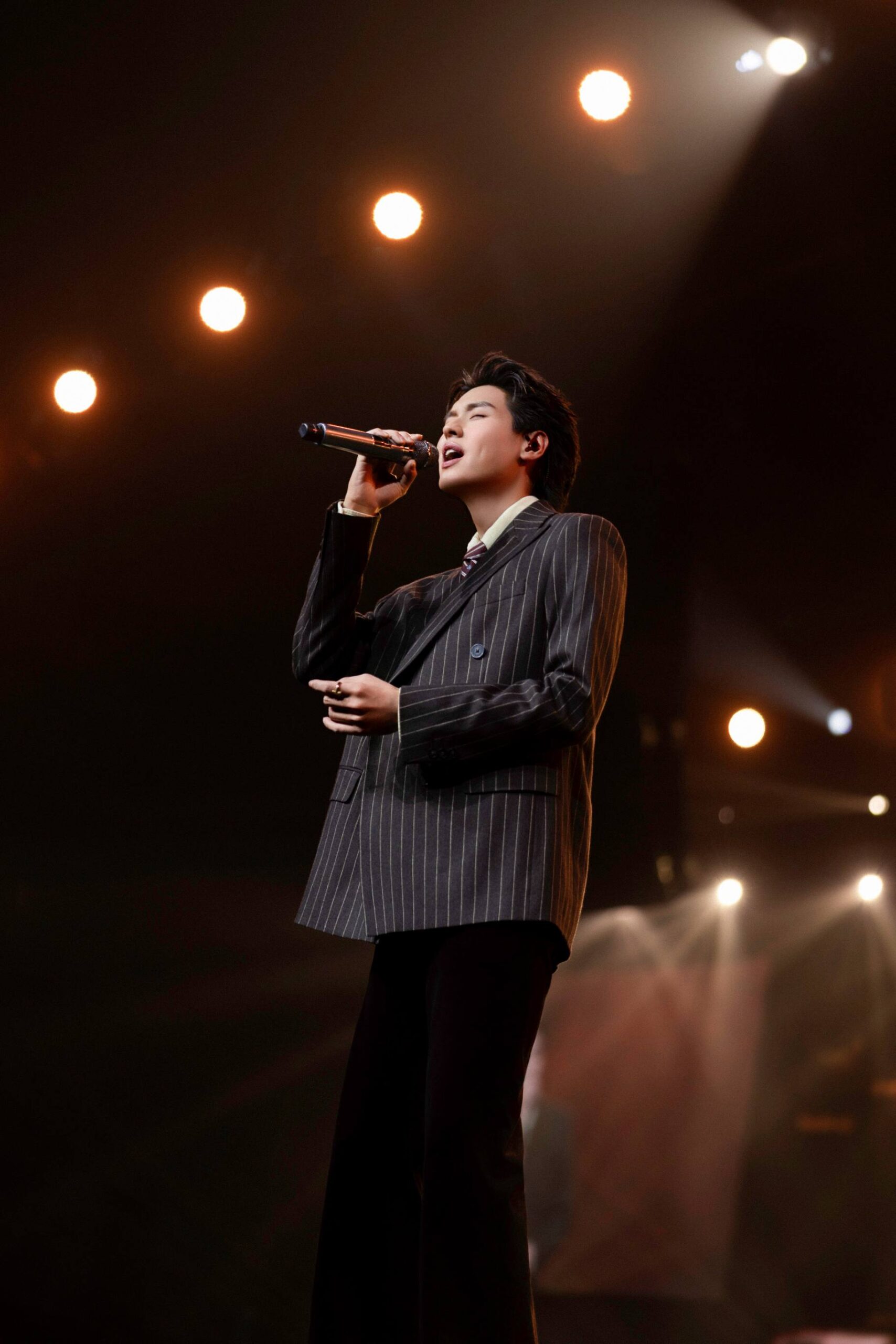 BILLKIN Weibo Thailand Film Music Dual Influence Artist Weibo Gala 2026 5 scaled “BILLKIN” คว้ารางวัลใหญ่ Weibo Thailand Film & Music Dual-Influence Artist บนเวที Weibo Gala 2026
