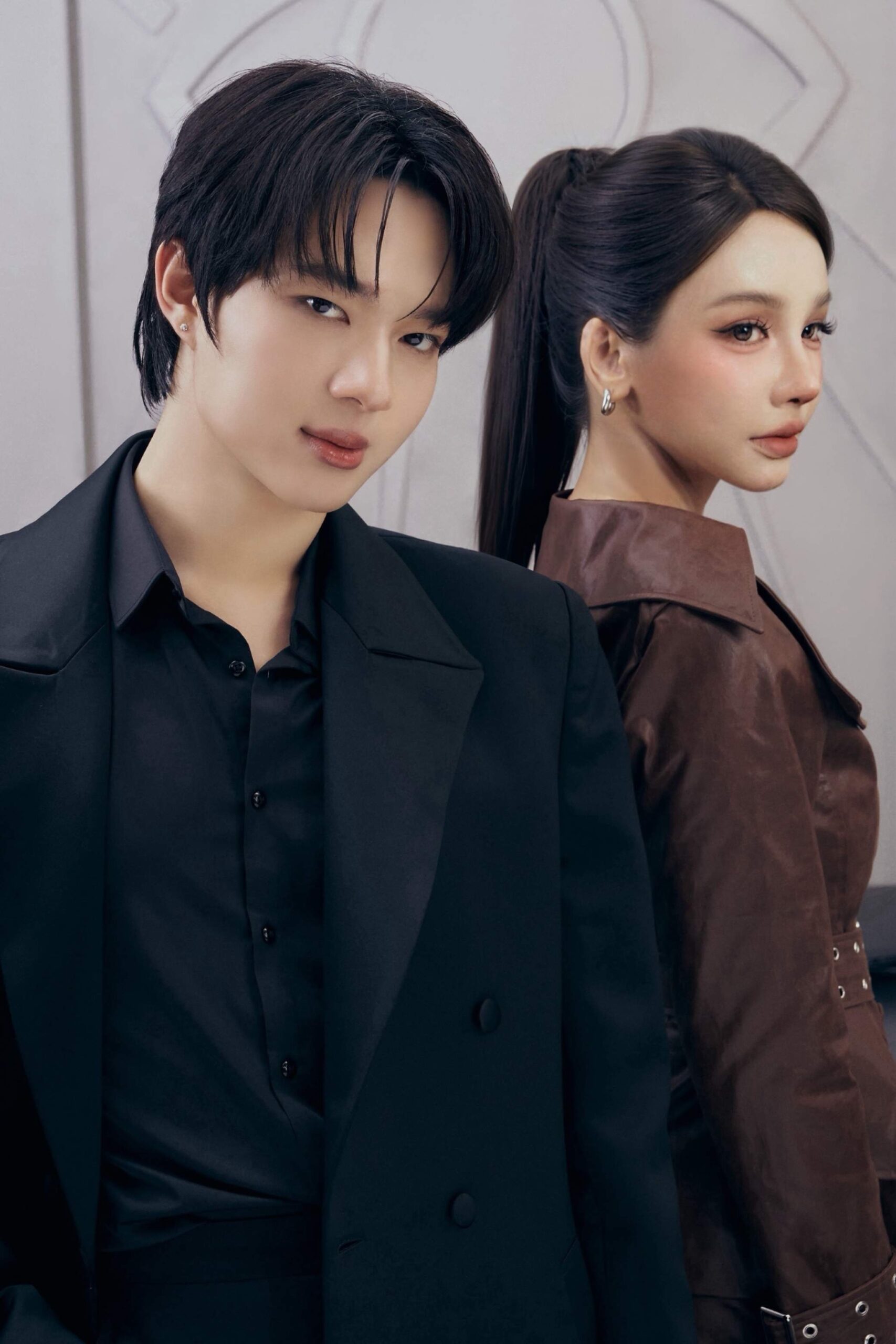 ‘นุนิว’ ส่งซิงเกิลใหม่ ‘คาตา (KATA)’ คว้า ‘BOWKYLION’ ร่วมฟีทฯ ดึง ‘เบลล่า ราณี’ ลง MV 1 BOWKYLION NUNEW scaled ‘นุนิว’ ส่งซิงเกิลใหม่ ‘คาตา (KATA)’ คว้า ‘BOWKYLION’ ร่วมฟีทฯ ดึง ‘เบลล่า ราณี’ ลง MV