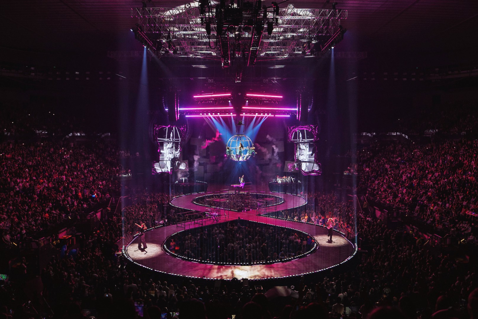 ! “KATY PERRY” ส่งภาพยนตร์คอนเสิร์ตสุดยิ่งใหญ่ “THE LIFETIMES TOUR - LIVE FROM PARIS” ฉายในโรงภาพยนตร์ เริ่ม 2 กันยายนนี้! 8 Katy Perry The Lifetimes Tour Still 12 ! “KATY PERRY” ส่งภาพยนตร์คอนเสิร์ตสุดยิ่งใหญ่ “THE LIFETIMES TOUR - LIVE FROM PARIS” ฉายในโรงภาพยนตร์ เริ่ม 2 กันยายนนี้!