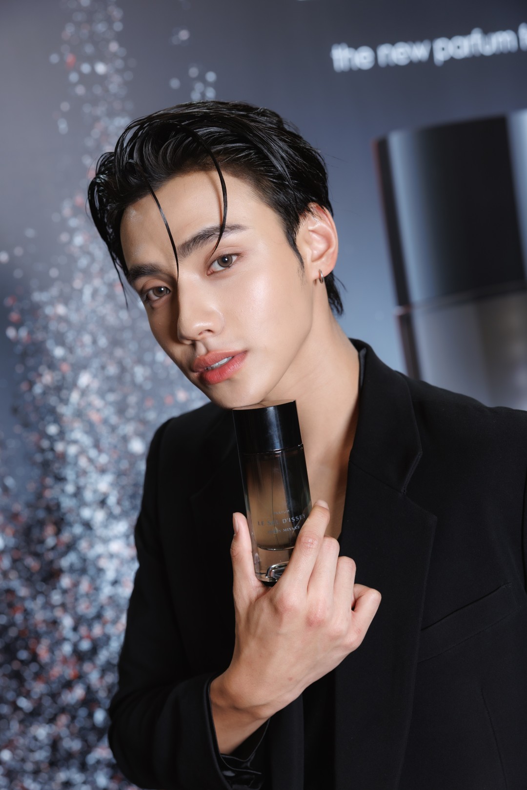 Le Sel dIssey Parfum 9 “ภีมวสุ BUS” ร่วมเปิดตัวน้ำหอมสุภาพบุรุษกลิ่นใหม่ Le Sel d’Issey Parfum