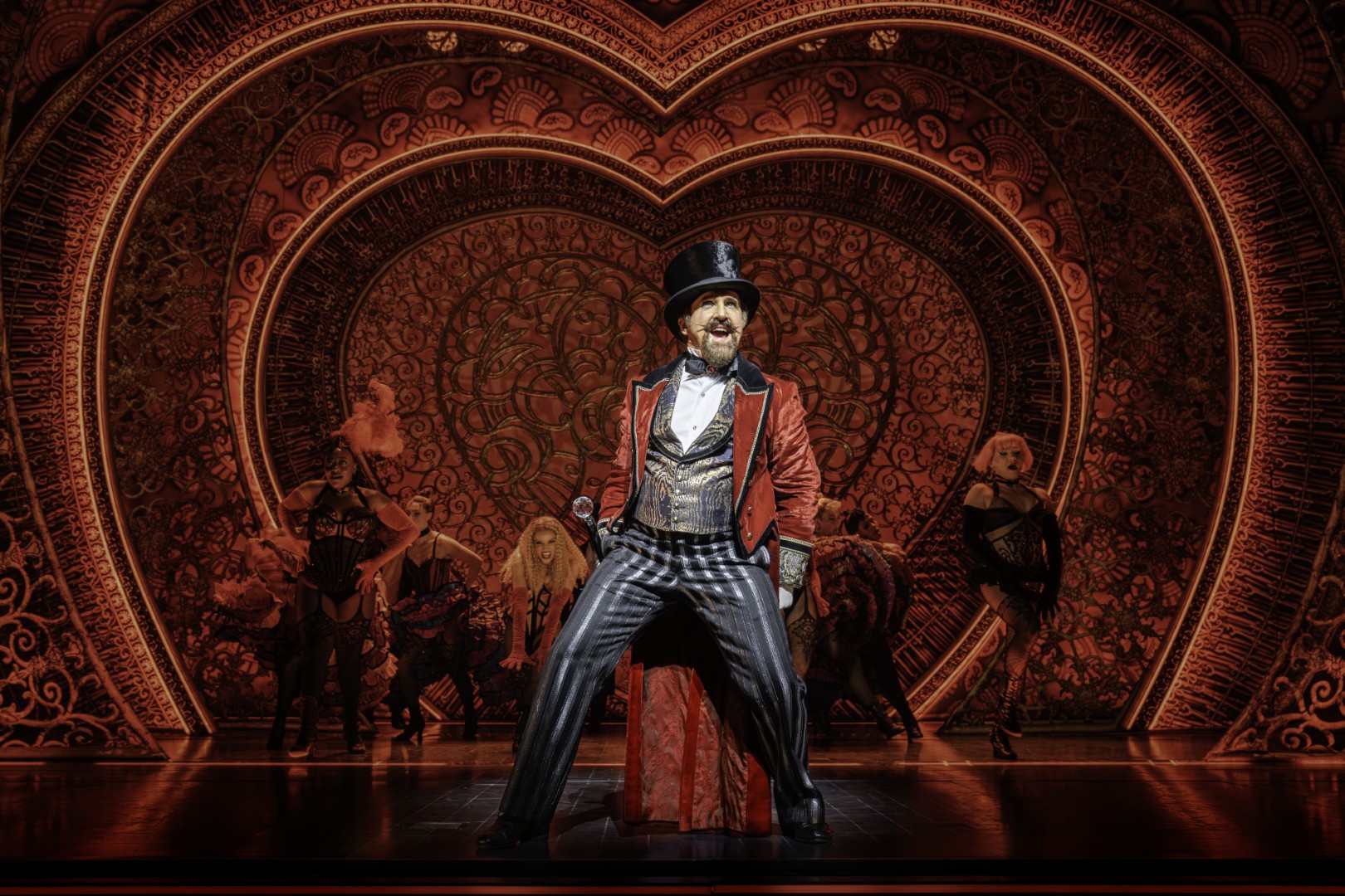 MRworldtour 040626 JP 09966 Edit RT ‘MOULIN ROUGE! THE MUSICAL’ เคาะวันมาไทยแล้ว! 17 สิงหาคม – 12 กันยายน 2570 ที่เมืองไทยรัชดาลัย เธียเตอร์