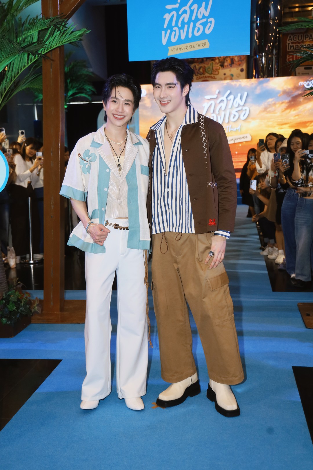 PF YTS 001 “ปีเตอร์แพน-ฟลุ้ค” ปลื้มกระแสแรง! เปิดตัว “ที่สามของเธอ” แฟนคลับ “แม้ก-ณฐ” แน่นโรง
