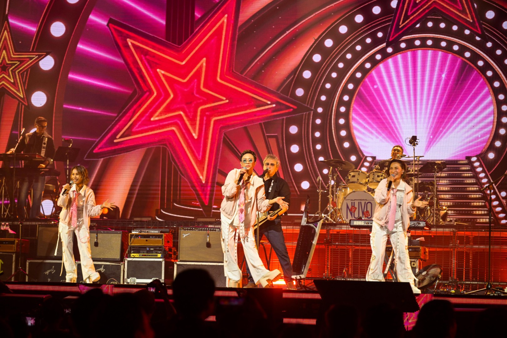 T 3599 TZ8 8929 “นูโว” คัมแบ็กคอนเสิร์ตใหญ่ในรอบ 7 ปี “CIMBweBOND Presents NUVORIGINAL CONCERT”