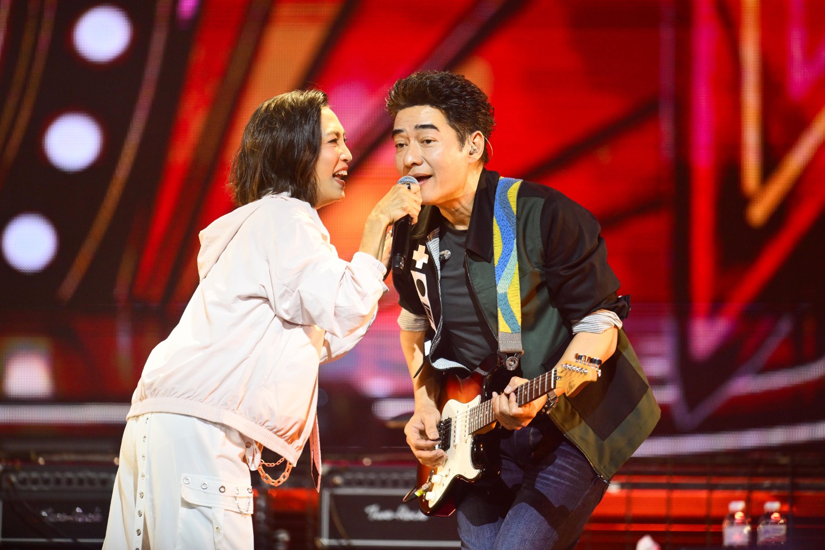 T 3602 TZ9 8276 “นูโว” คัมแบ็กคอนเสิร์ตใหญ่ในรอบ 7 ปี “CIMBweBOND Presents NUVORIGINAL CONCERT”