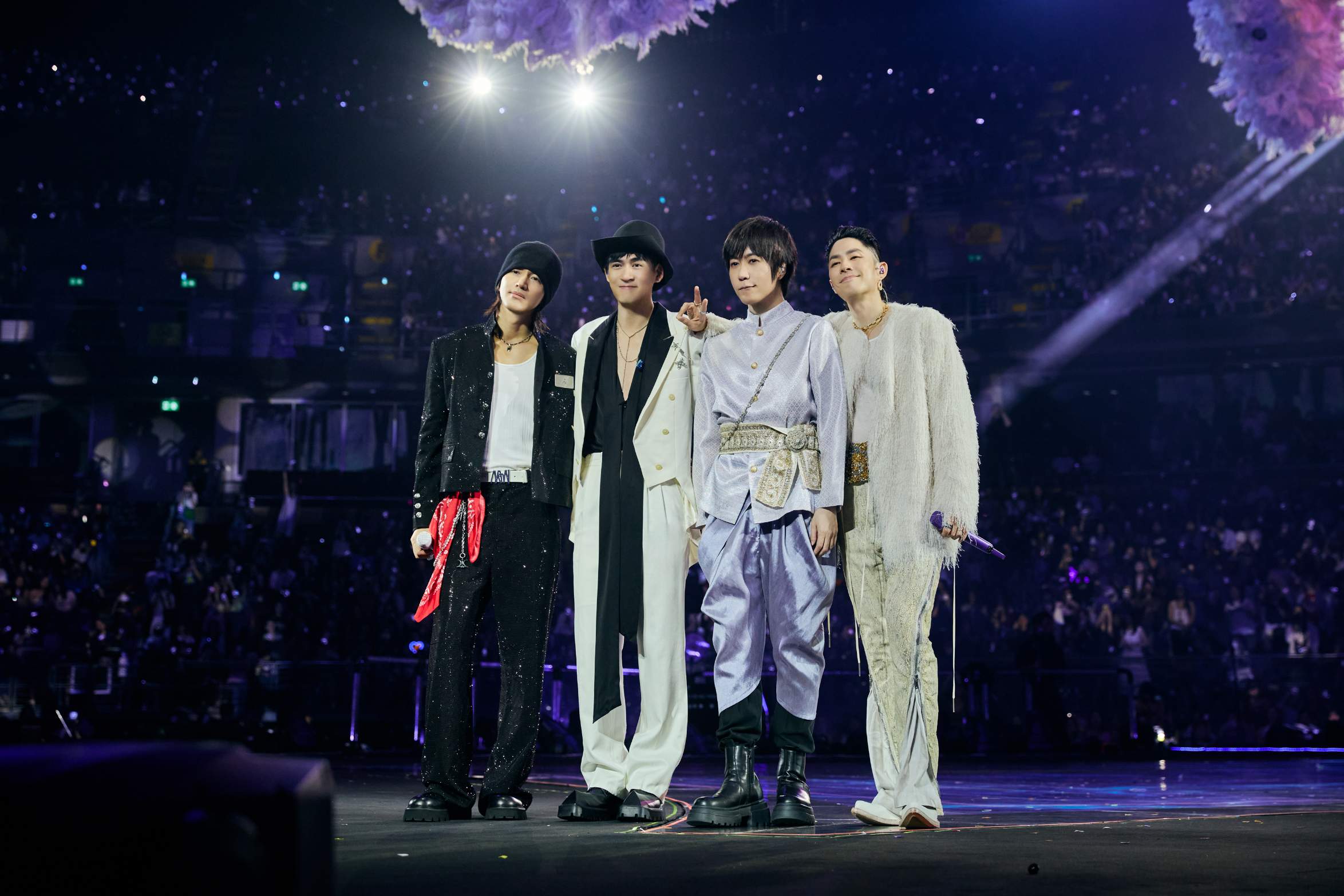 คอนเสิร์ต F✦FOREVER 1st World Tour in Bangkok 4 ✦FOREVER จัดเต็มความสนุกให้แฟนไทยหายคิดถึงในคอนเสิร์ต F✦FOREVER 1st World Tour in Bangkok