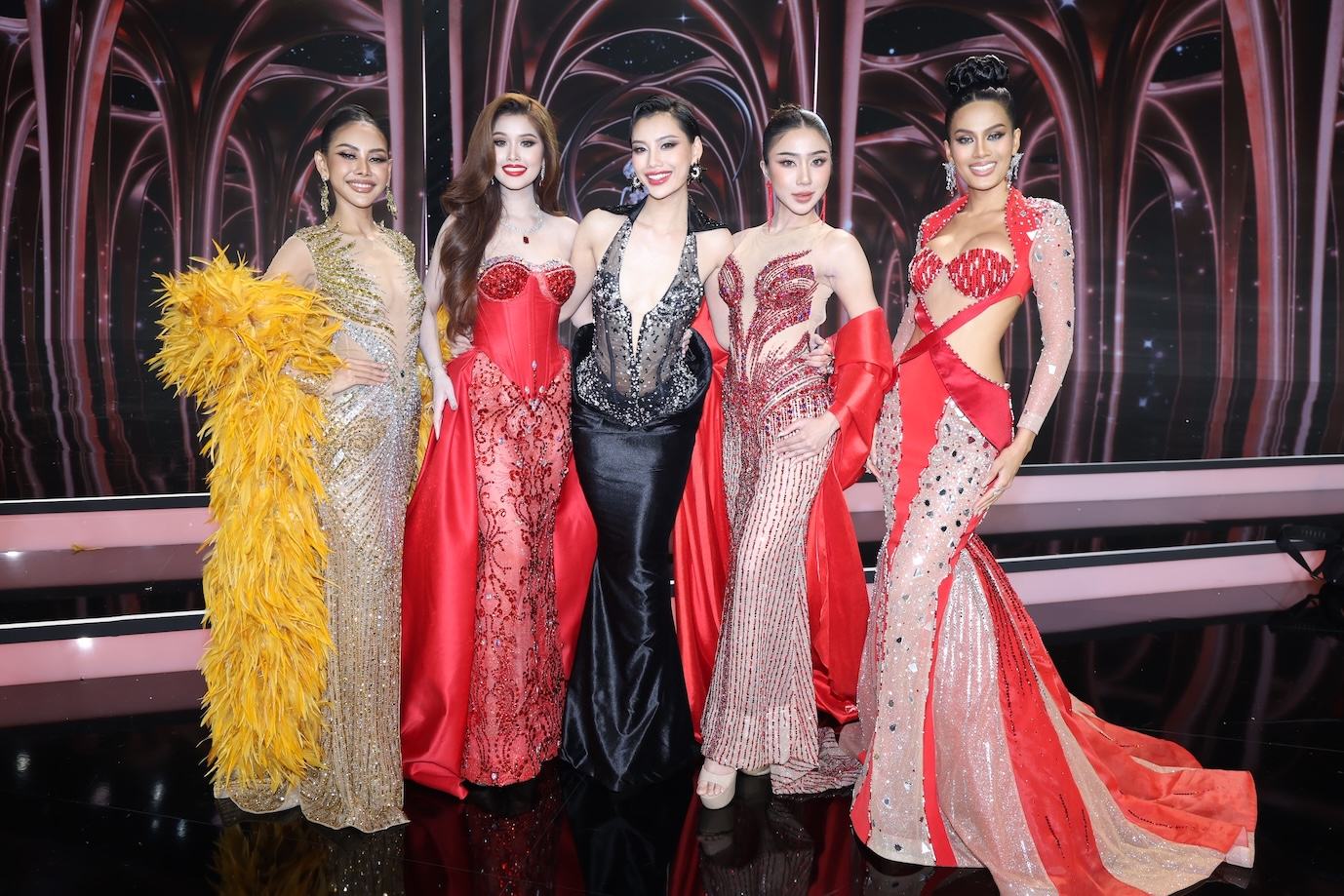 รวมชุดราตรี 1 “Miss Universe Thailand 2026” ฟาดจัดเต็ม ชุดว่ายน้ำ-ชุดราตรีเก็บคะแนนรอบ Preliminary