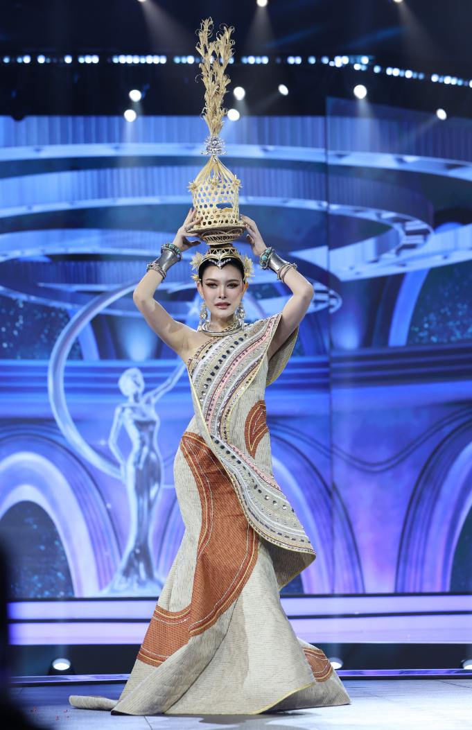 ลำปาง จัดเต็มเซ็ตภาพ 77 ชุดประจำชาติ Miss Universe Thailand 2026