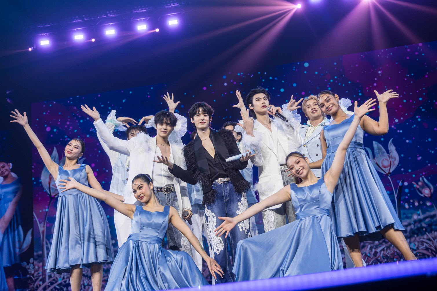 สำเนาของ 20260815 Hi 0019 รวมภาพบรรยากาศ สนุก - สุข – ซึ้ง ‘DUANG GO ROUND Presented by True5G’