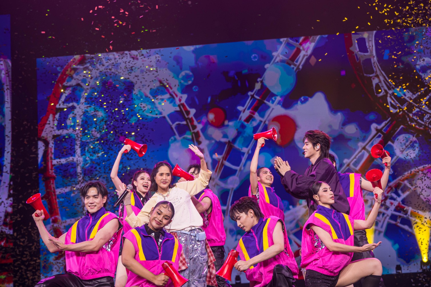 สำเนาของ 20260815 Hi 0055 รวมภาพบรรยากาศ สนุก - สุข – ซึ้ง ‘DUANG GO ROUND Presented by True5G’
