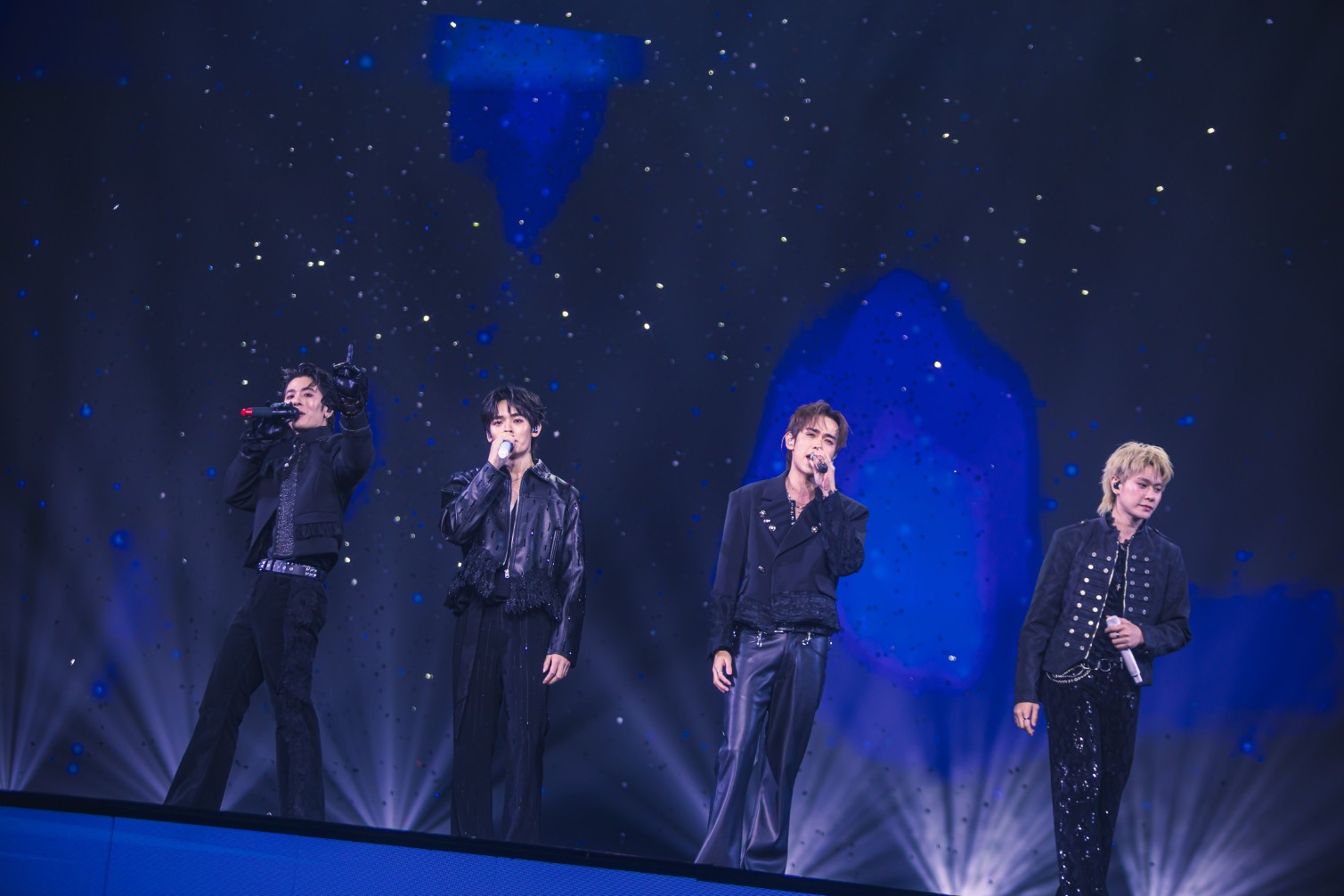สำเนาของ 20260815 Hi 0073 รวมภาพบรรยากาศ สนุก - สุข – ซึ้ง ‘DUANG GO ROUND Presented by True5G’