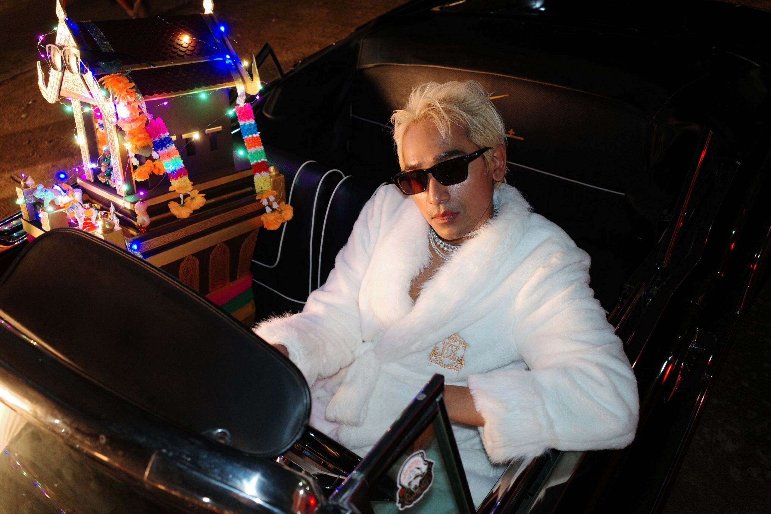 ‘D Gerrard’ ปล่อย MV “พระจันทร์เต็มดวง (FULL MOON)” เสิร์ฟความเบียวแบบสุดโต่ง 4 1788246789384 scaled ‘D Gerrard’ ปล่อย MV “พระจันทร์เต็มดวง (FULL MOON)” เสิร์ฟความเบียวแบบสุดโต่ง
