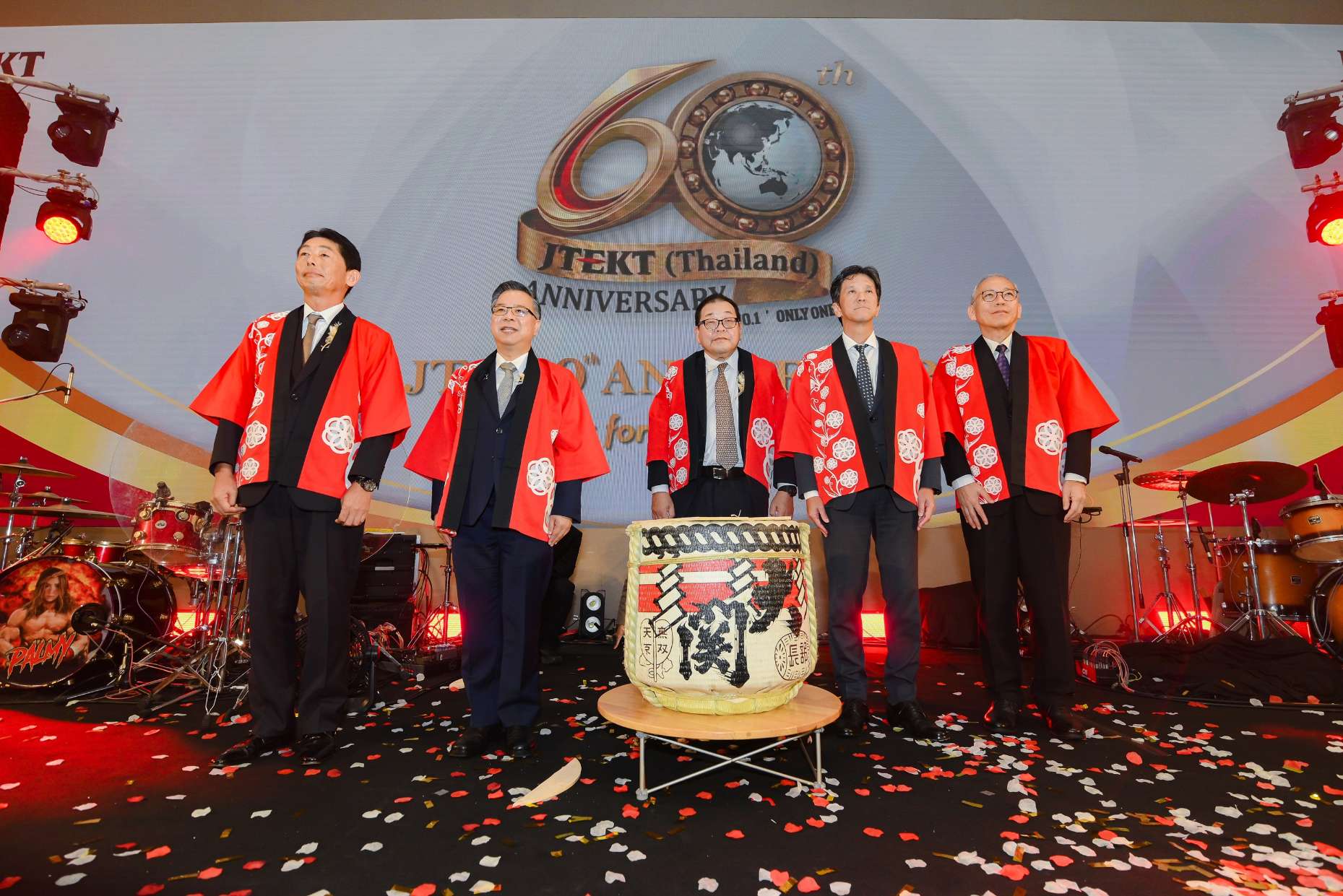 1789744916804 “เคนโตะ” บินตรงตอกย้ำสายสัมพันธ์ไทย-ญี่ปุ่น ฉลอง 60 ปี JTEKT จัดเต็มมินิคอนเสิร์ตสุดประทับใจ