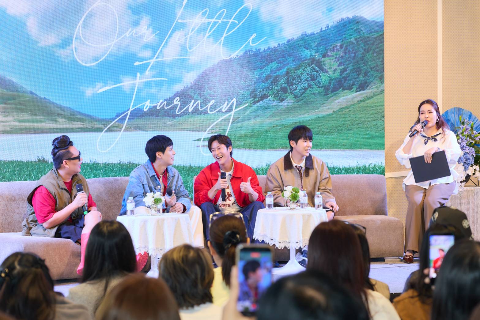 1790610921436 คัลแลน-พี่จอง-จูดี้-น้องแดน แถลงข่าว พร้อมจัดแฟนไซน์ในงาน Our Little Journey : Photobook
