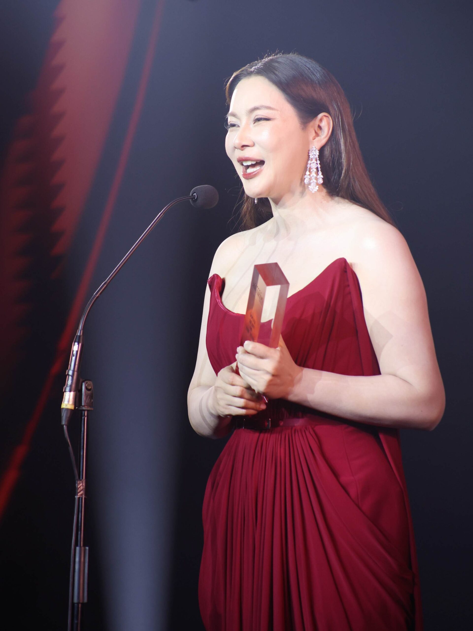 5 รางวัล Social Hero of the Year scaled Praew Awards 2026 งานประกาศรางวัล ในวาระครบรอบ 47 ปี นิตยสารแพรว มอบให้แก่บุคคลที่โดดเด่นในแต่ละสาขา