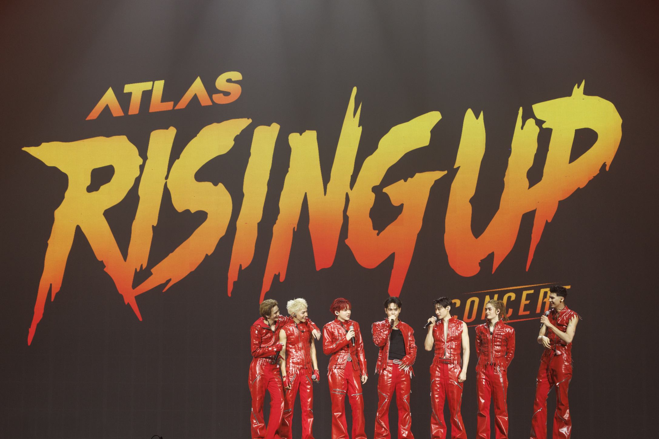 มัดรวมบรรยากาศ ATLAS เสิร์ฟความสุขใน “RISING UP CONCERT” ทำน้ำตาล้นฮอลล์! 1 ATLAS RISING UP CONCERT LIVE AT IMPACT ARENA 1 มัดรวมบรรยากาศ ATLAS เสิร์ฟความสุขใน “RISING UP CONCERT” ทำน้ำตาล้นฮอลล์!