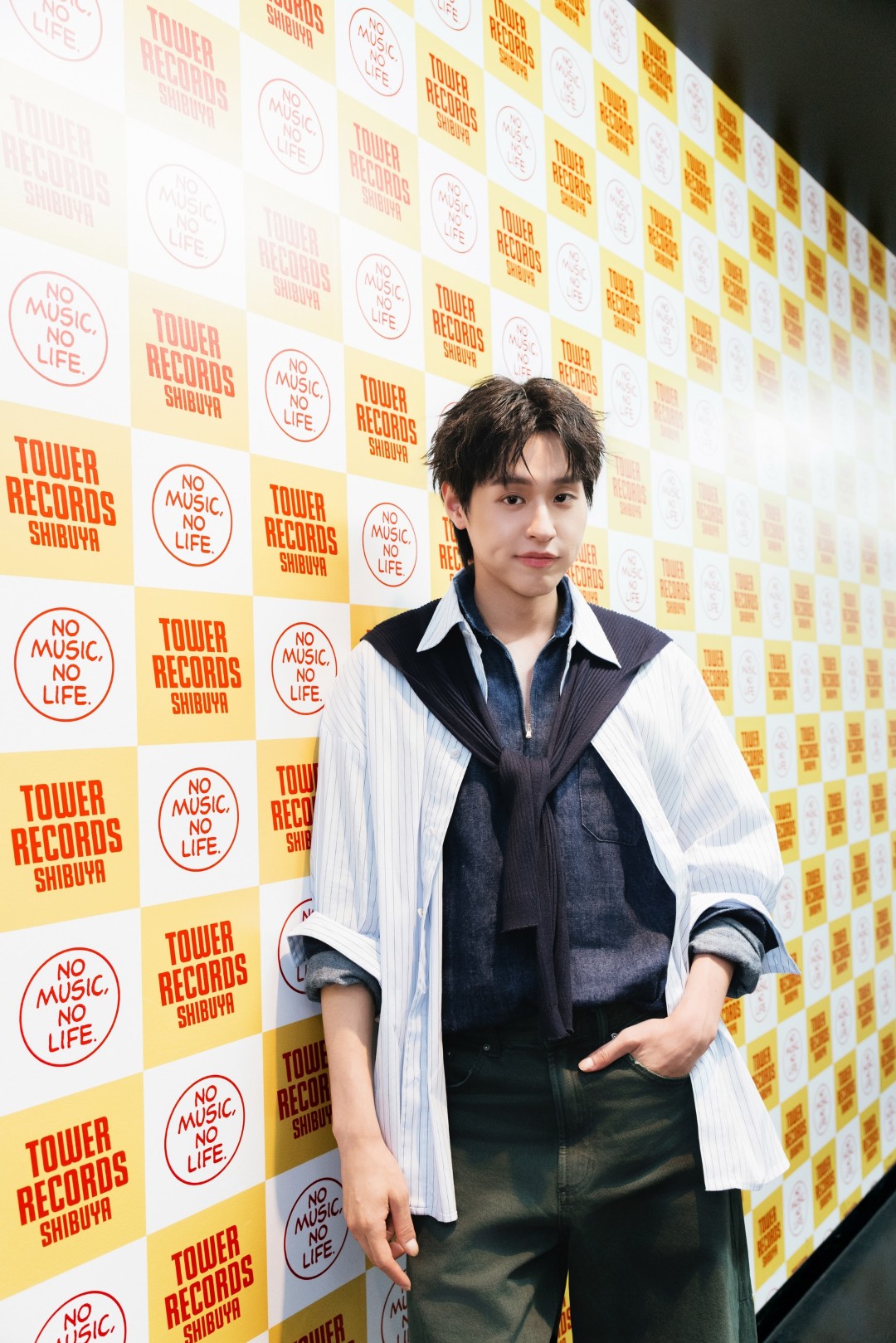 BILLKIN 2 “BILLKIN” พบแฟนๆ ชาวญี่ปุ่นสุดอบอุ่น ” ณ Tower Records Shibuya Store