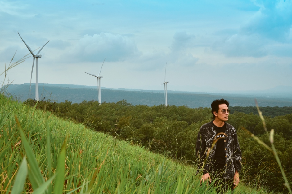 PENGUIN VILLA กลับมาพร้อม “พัดพา (When the Wind Blows)” เพลงที่ใช้สายลมเล่าเรื่องการจากลา 5 DSC 1776 edited PENGUIN VILLA กลับมาพร้อม “พัดพา (When the Wind Blows)” เพลงที่ใช้สายลมเล่าเรื่องการจากลา