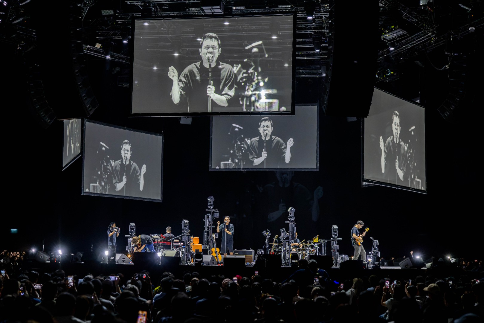 MD Concert 6 รวมบรรยากาศสุดประทับใจ! “The Very Beside of Moderndog”
