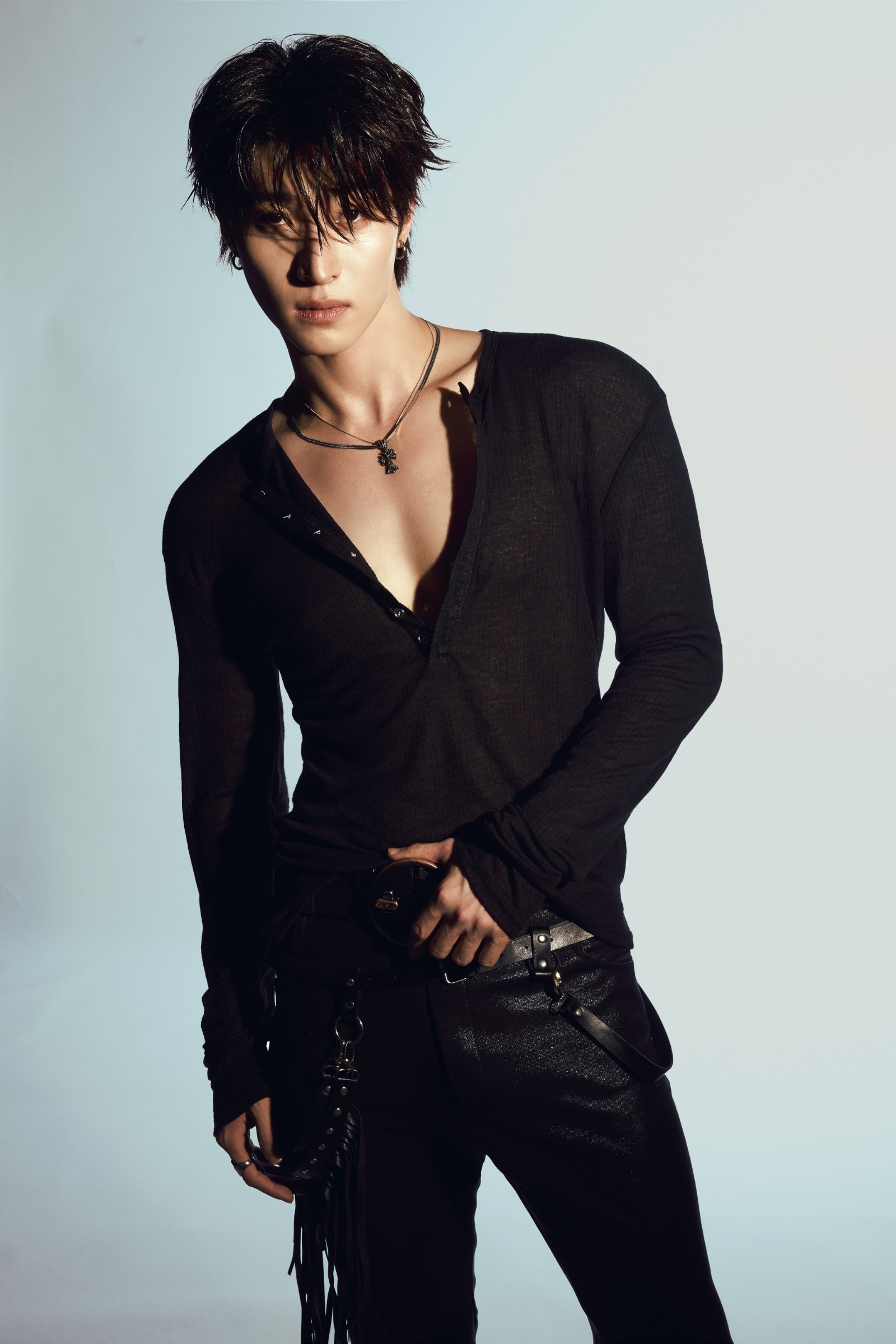 ฮอตเกินต้าน! บลู พงศ์ทิวัตถ์ ส่งซิงเกิลใหม่ “KISS, COME KISS” เผยลุคใหม่ดาเมจแรง 1 PhotoPictureResizerKISS COME KISS BLUE PONGTIWAT 1 ฮอตเกินต้าน! บลู พงศ์ทิวัตถ์ ส่งซิงเกิลใหม่ “KISS, COME KISS” เผยลุคใหม่ดาเมจแรง