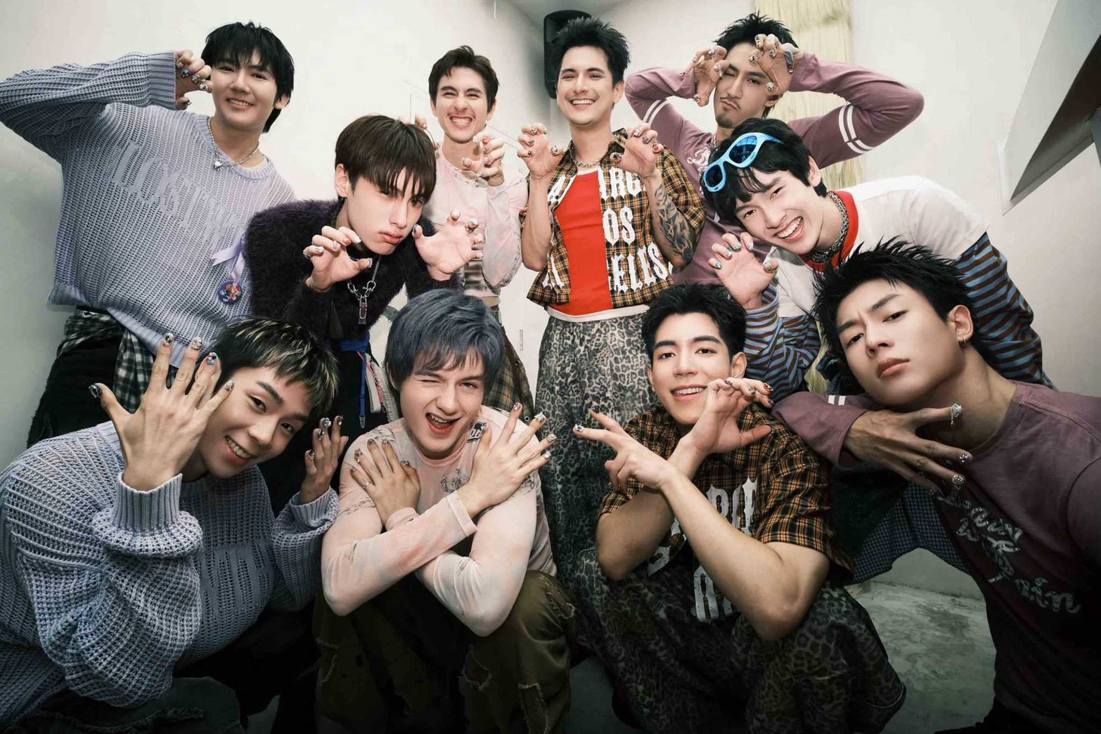 S 26935381 0 เฉลย 4 แดดดี้ GELBOYS2 “ชิน=เชียร / ธามไท= โฟร์มด / โทโมะ=บ้าบิ่น / กวินท์=บัว”