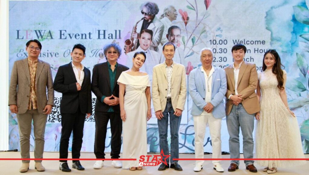 4 ศิลปิน80‘s “ตุ๊ก-แต๋ม-ฟอร์ด-ป้อม”เปิดมินิคอนเสิร์ตเสิร์ฟเพลงรักสะกดใจกลาง LEWA Event Hall หน้าแรก ข่าววันนี้ ดูหนัง ละคร ฟังเพลง สุขภาพ และ รวมความบันเทิง วาไรตี้ อีกมากมาย