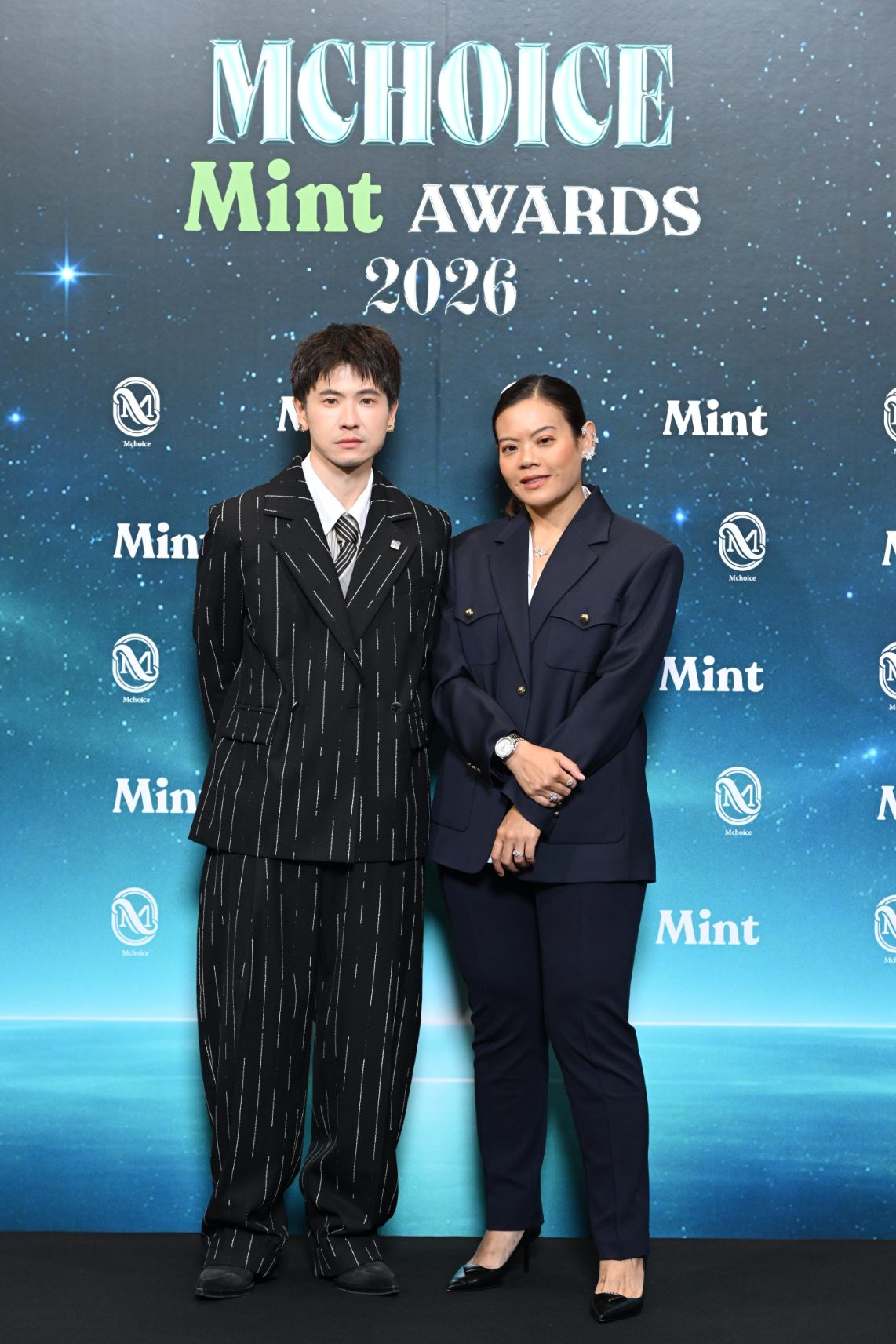 Mchoice & Mint Awards 2026 เสิร์ฟโมเมนต์ใหญ่แบบจัดเต็ม มอบ 13 รางวัล อัดแน่นดาราดัง-แฟชั่นโชว์ 2 คุณก้อง กฤษฏิ์ จิระเกียรติวัฒนา และคุณป้อม สรญา วัฒนเจียมวงษ์ Mchoice & Mint Awards 2026 เสิร์ฟโมเมนต์ใหญ่แบบจัดเต็ม มอบ 13 รางวัล อัดแน่นดาราดัง-แฟชั่นโชว์