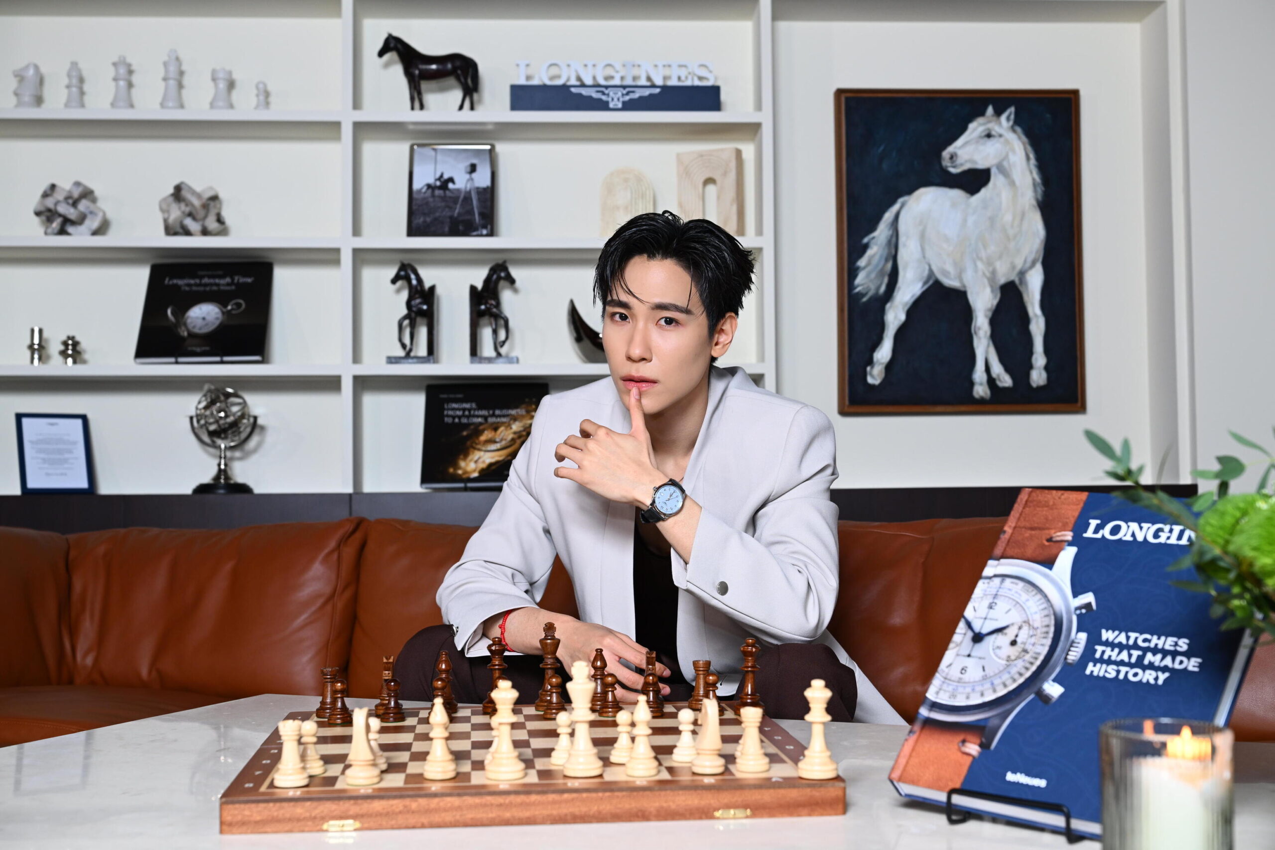 จูเนียร์ ปณชัย ศรีอาริยะรุ่งเรือง 2 scaled Friend of Longines มาริโอ้ - เก้า นำทีม จูเนียร์ - ต้าห์อู๋ ร่วมงานเปิดตัว “The Longines Master Collection”