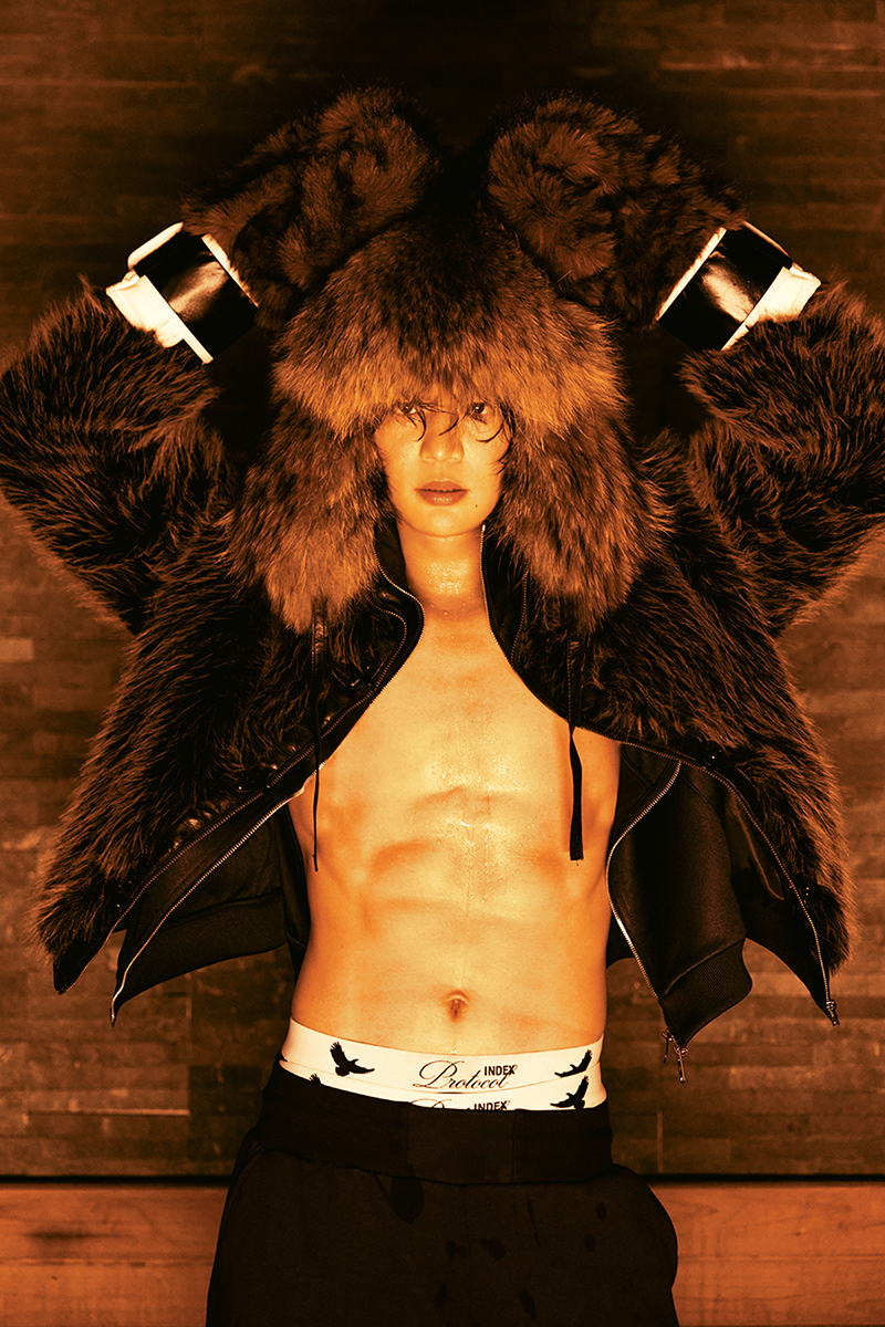 ภาพทีเซอร์ 5 MINHO มินิอัลบั้มชุดที่ 2 ‘Make it hot MINHO จัดเต็มความฮอตในมินิอัลบั้มชุดที่ 2 ‘Make it hot’